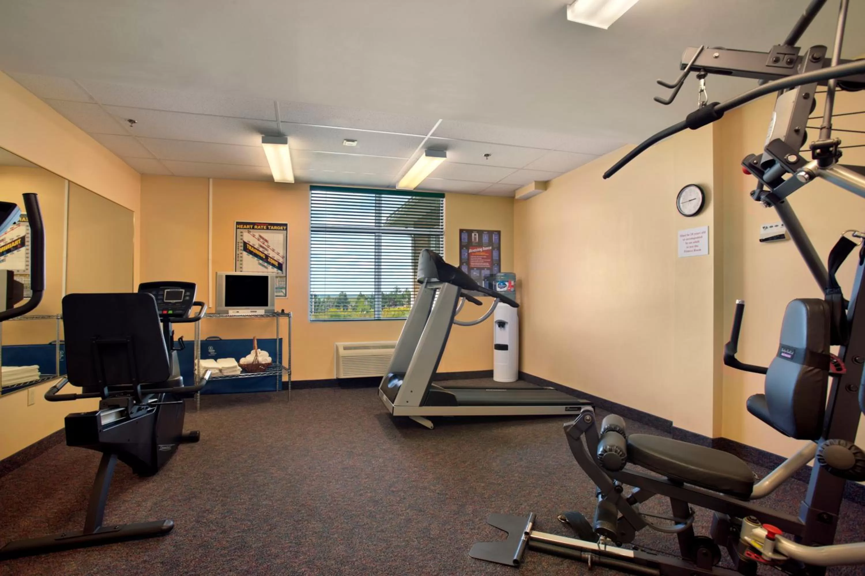 Fitness centre/facilities in Days Inn by Wyndham Oromocto Conference Centre