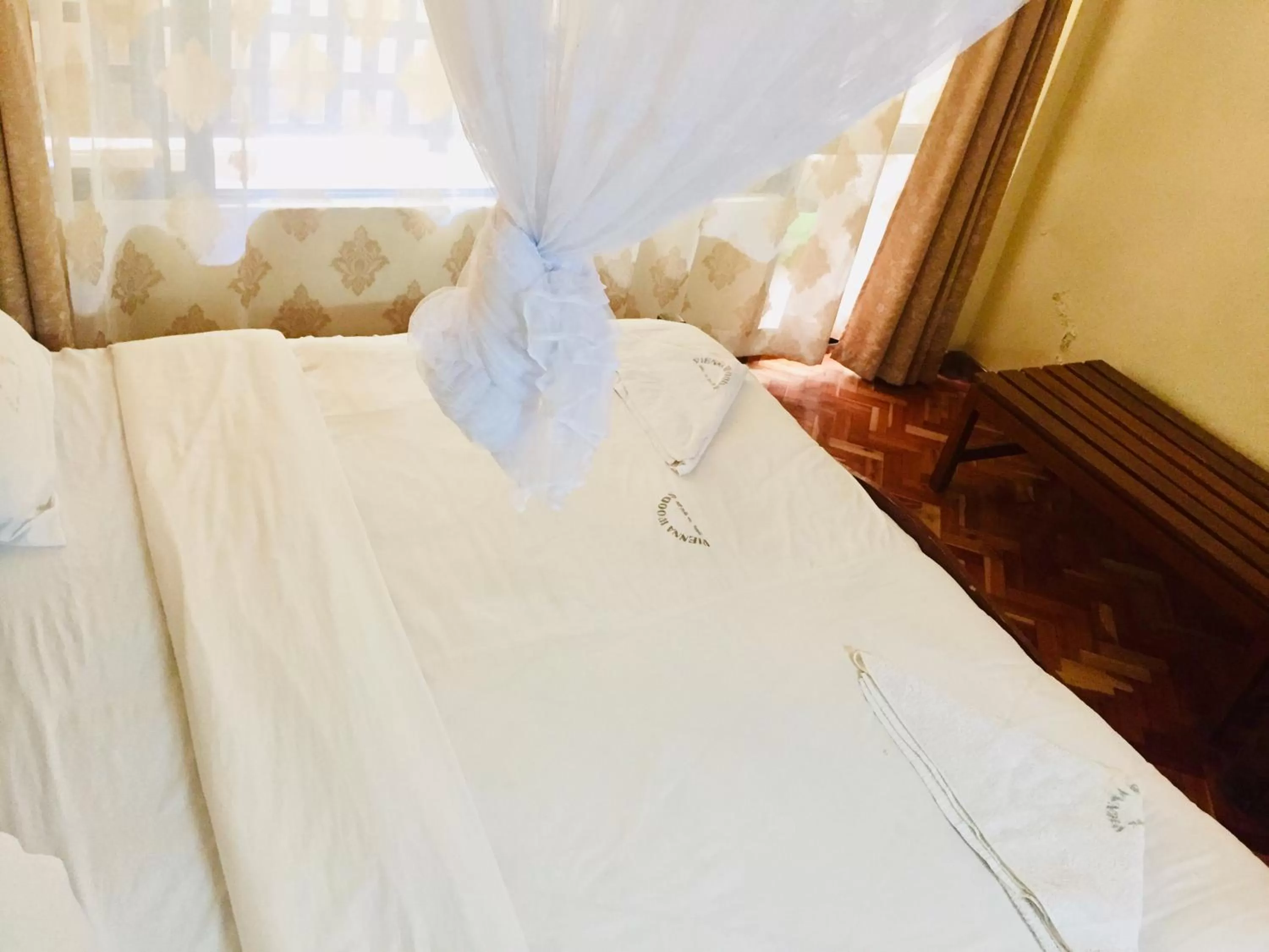 Bed in Vienna Woods Hotel Nakuru