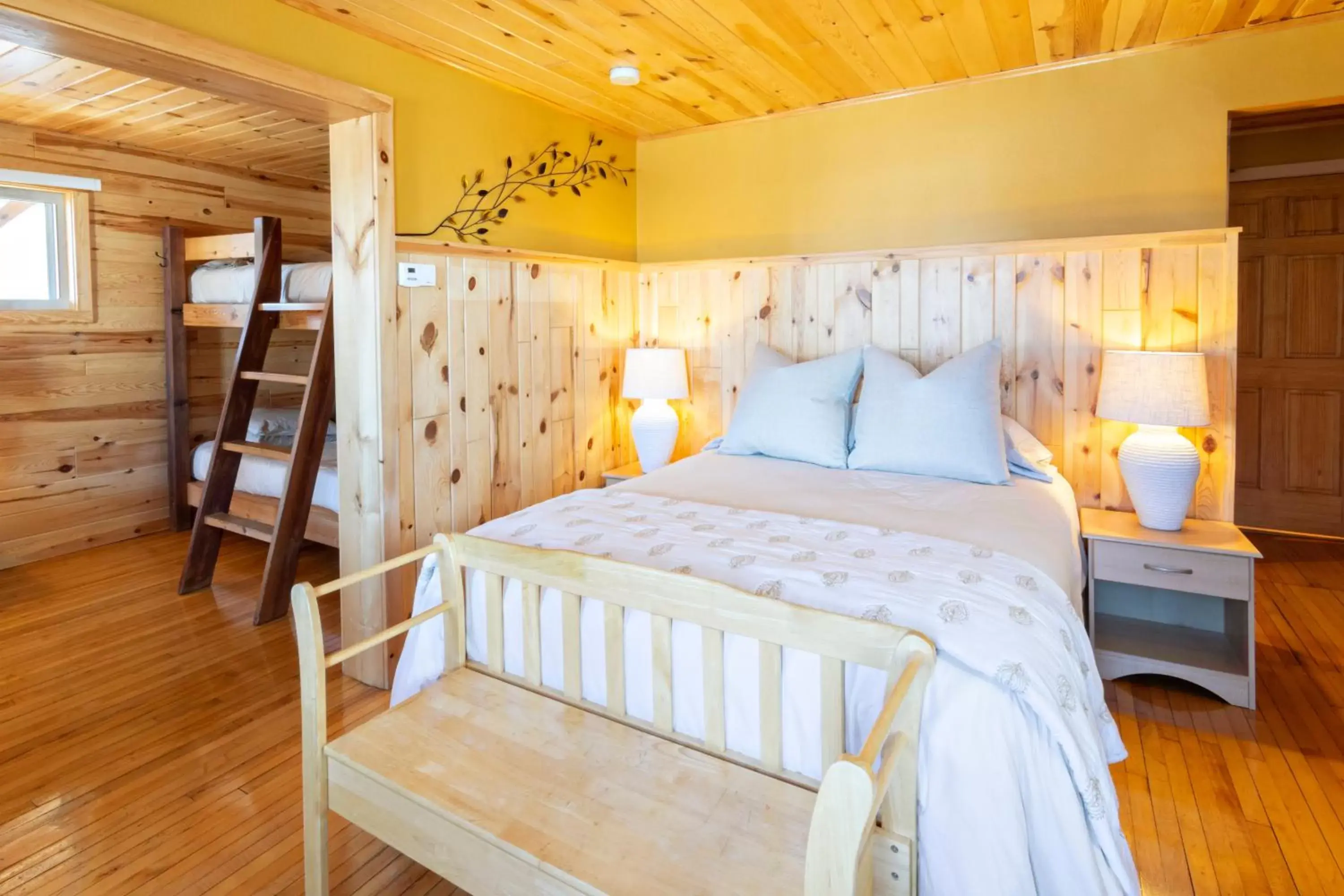 Double or Twin Room with Bathroom in Stay Inn Ely Double or Twin Room with Bathroom in Stay Inn Ely