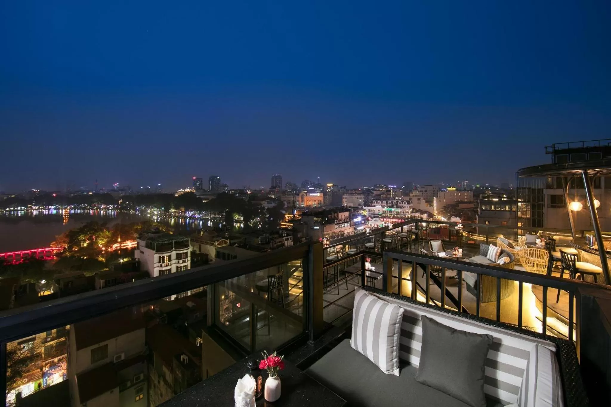 Lounge or bar in Lucien Hanoi Lakeside Hotel & Rooftop