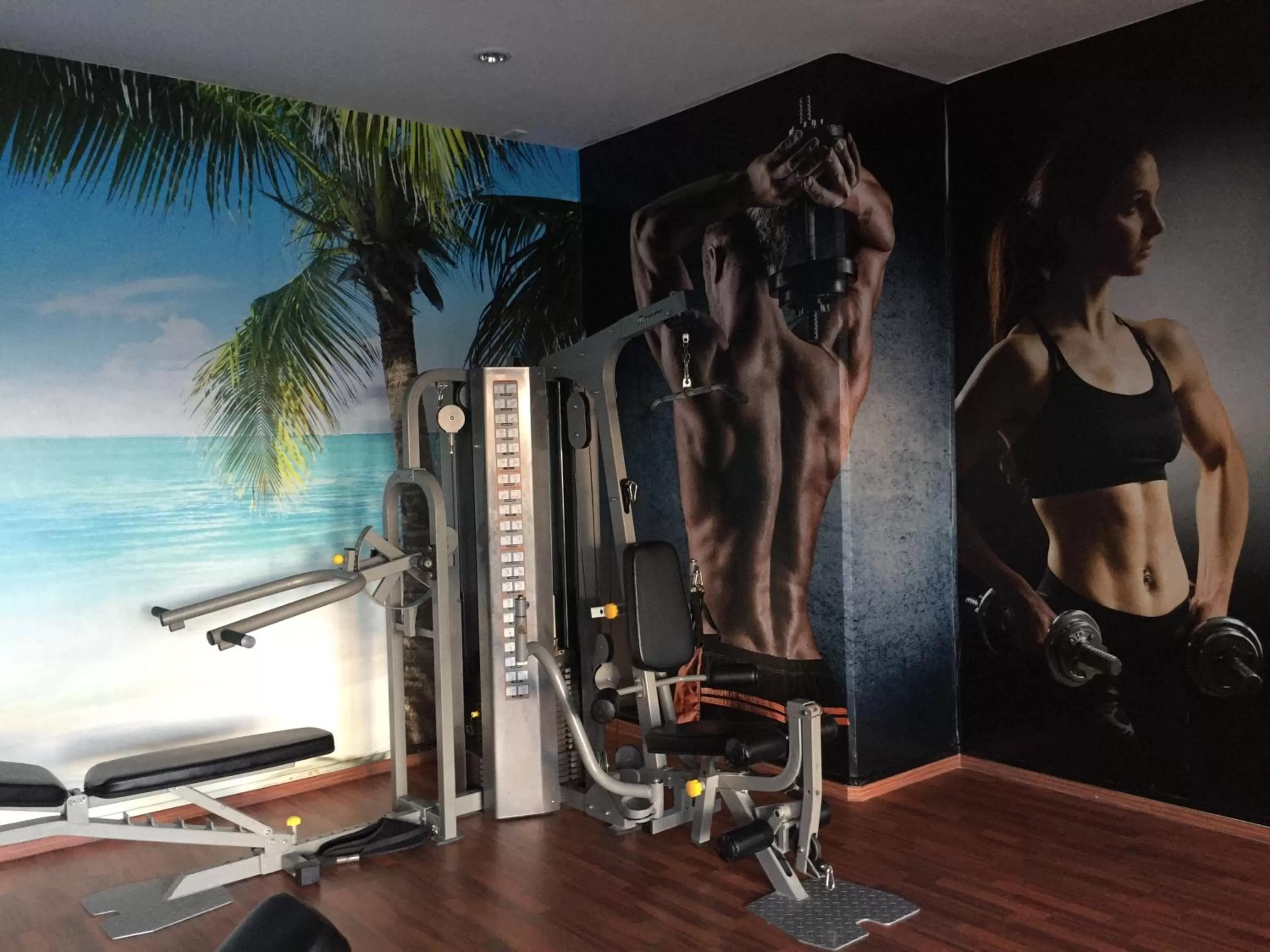 Fitness centre/facilities in Suites Malecon Cancun