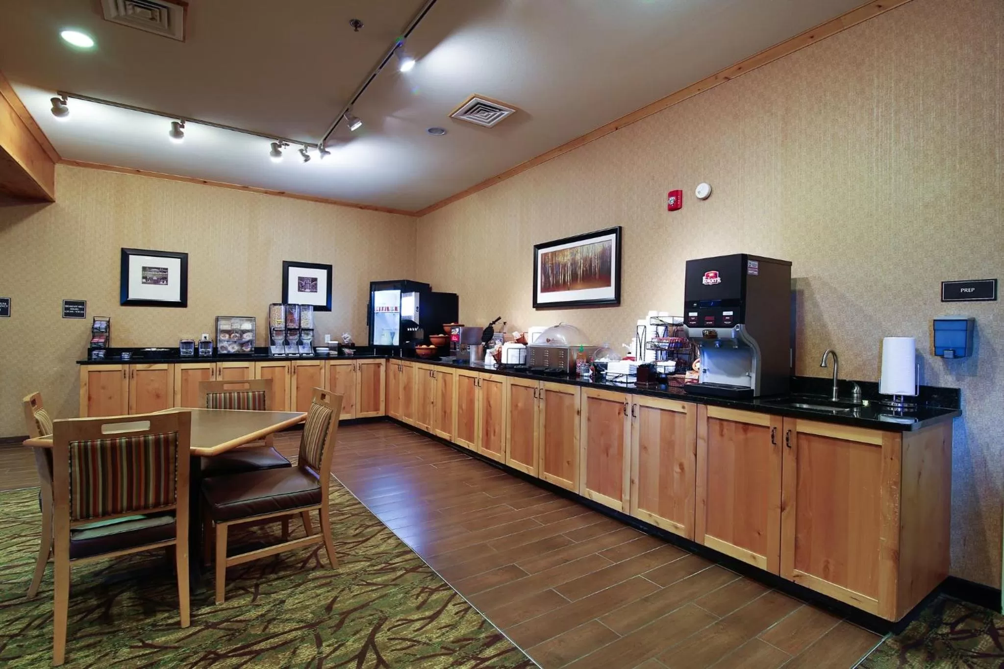 Breakfast in Hawthorn Extended Stay by Wyndham Minot