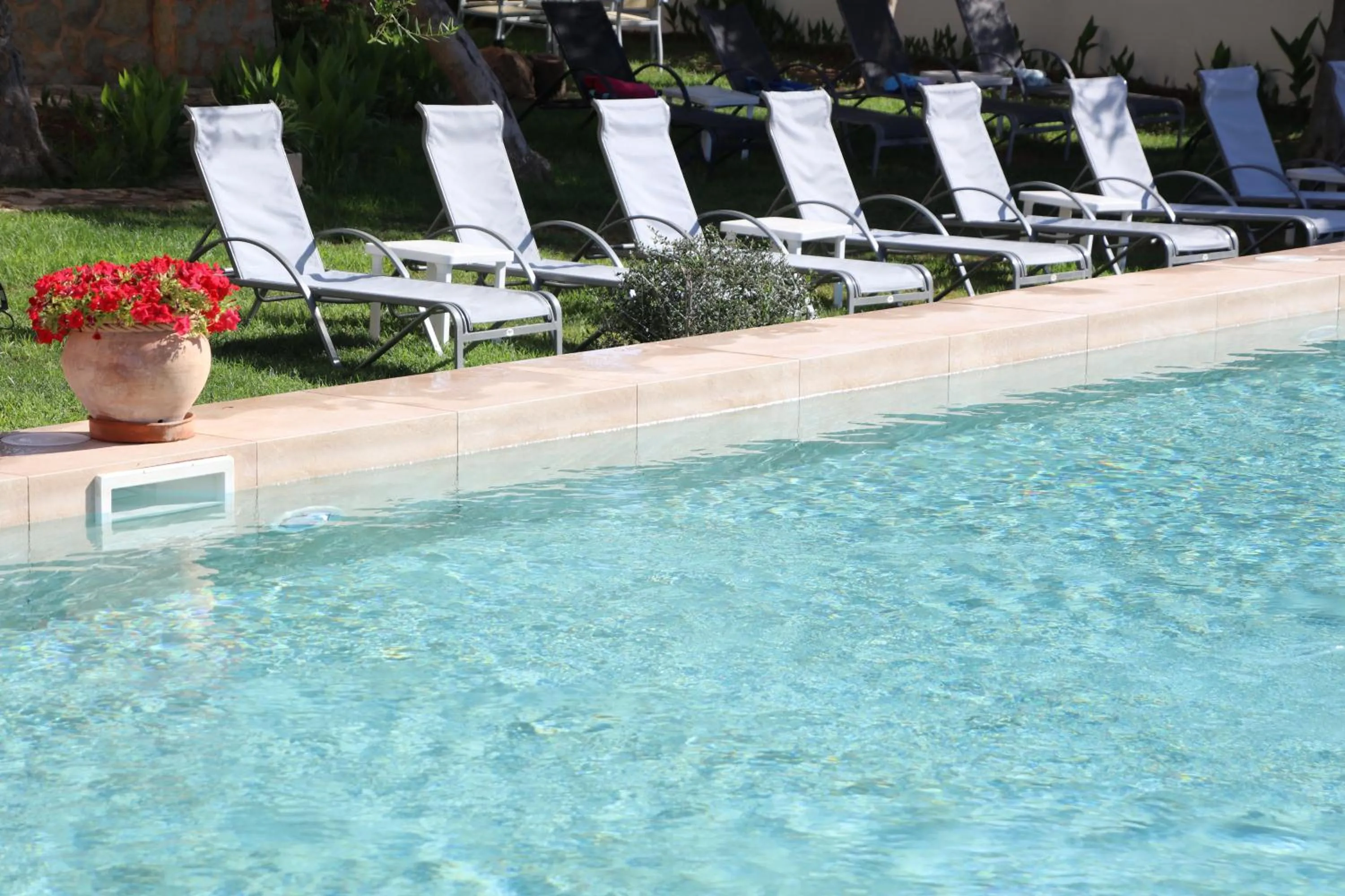 Swimming pool in Hotel Clumba