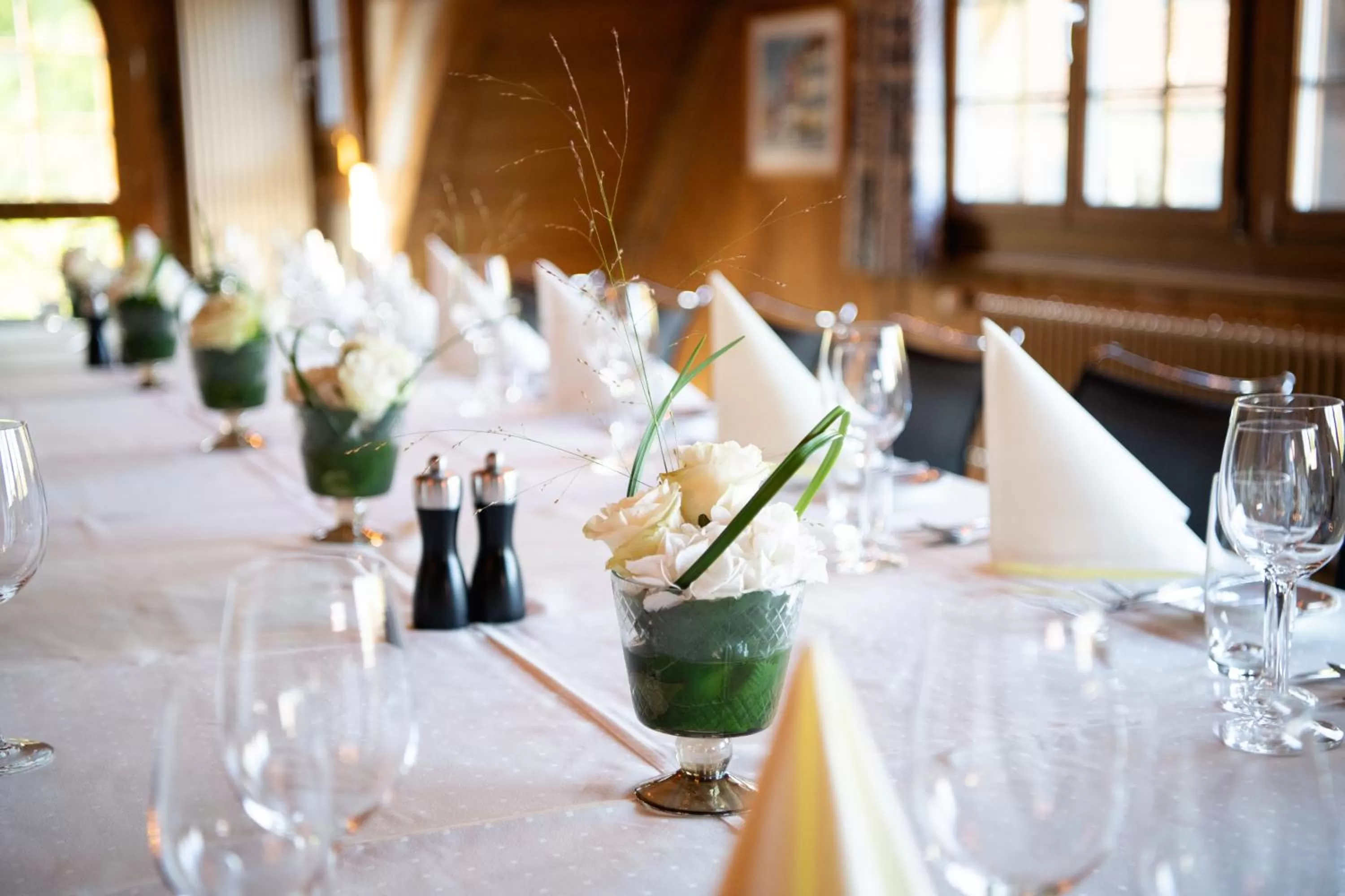 Restaurant/places to eat in Hotel zum goldenen Kreuz