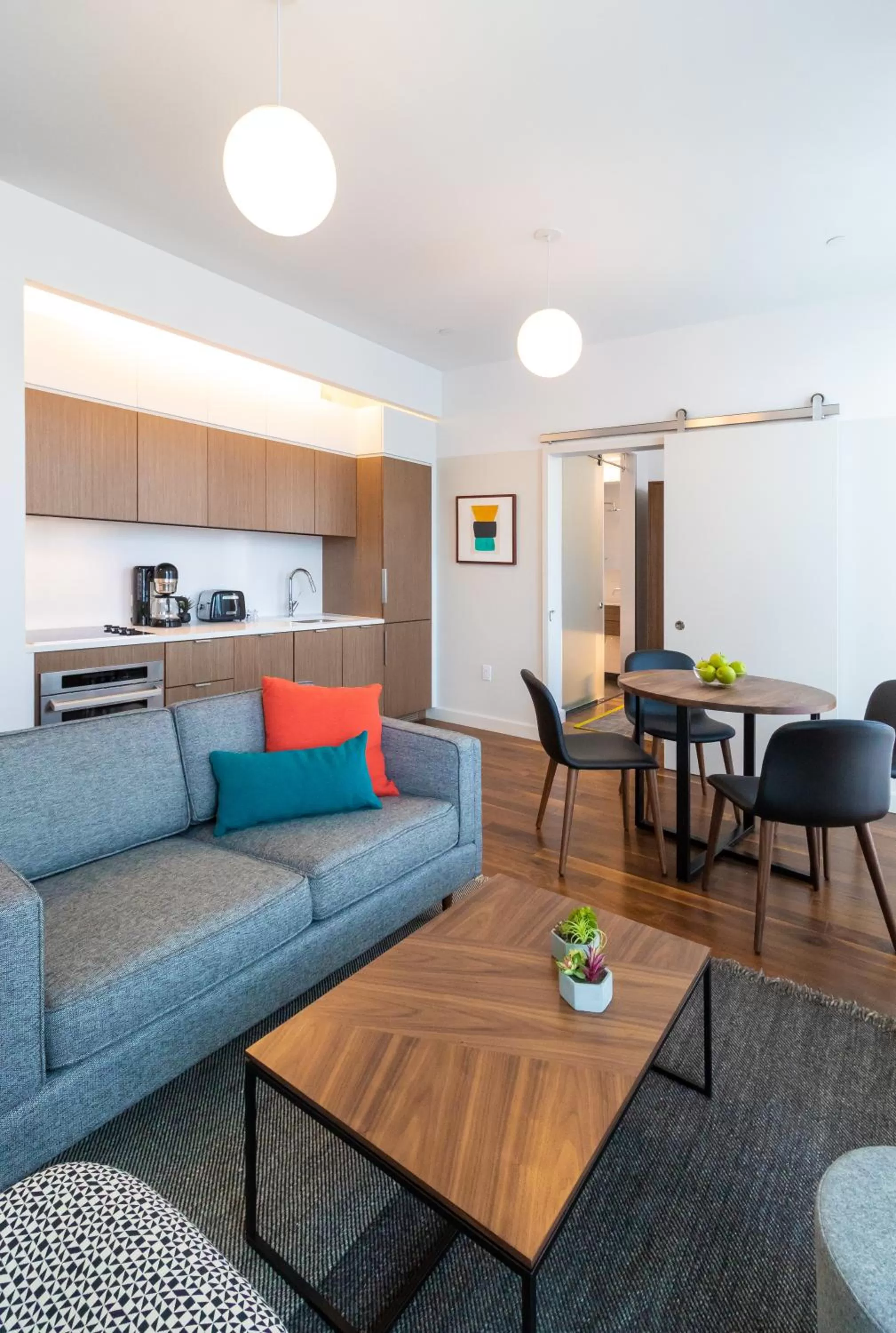 Living room, Seating Area in Pod Pads Times Square