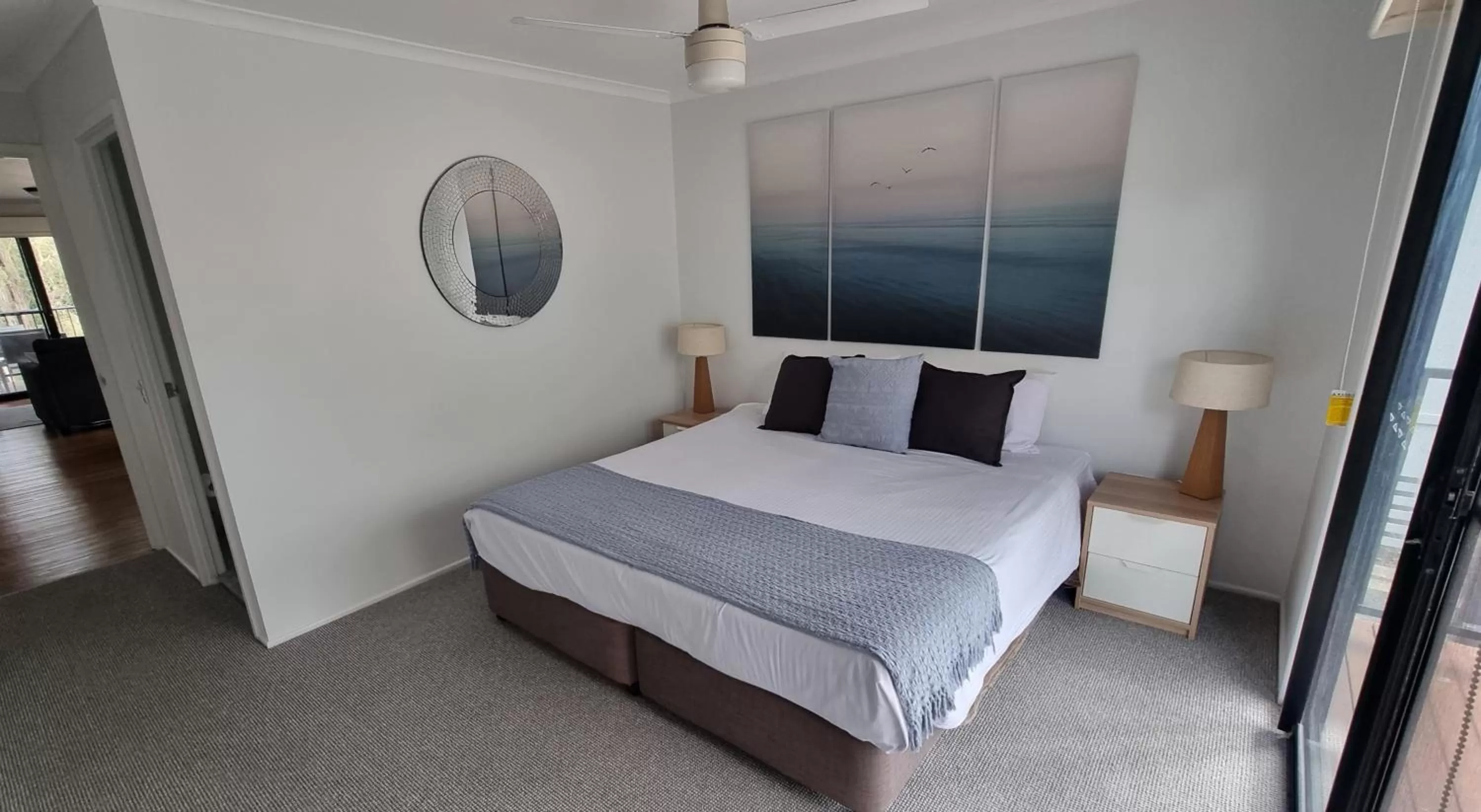 Bed in Noosa Lakes Resort