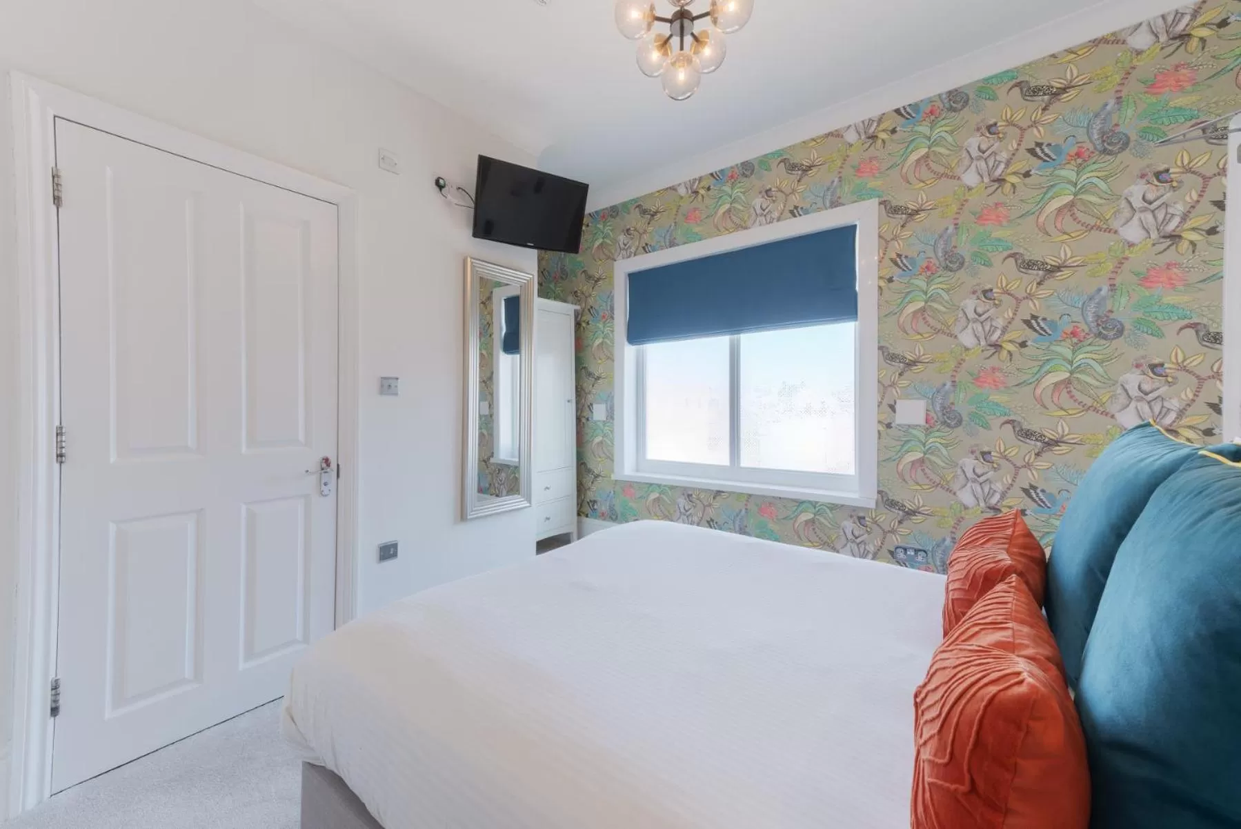 Bed in Florence Gardens Boutique Hotel and Restaurant