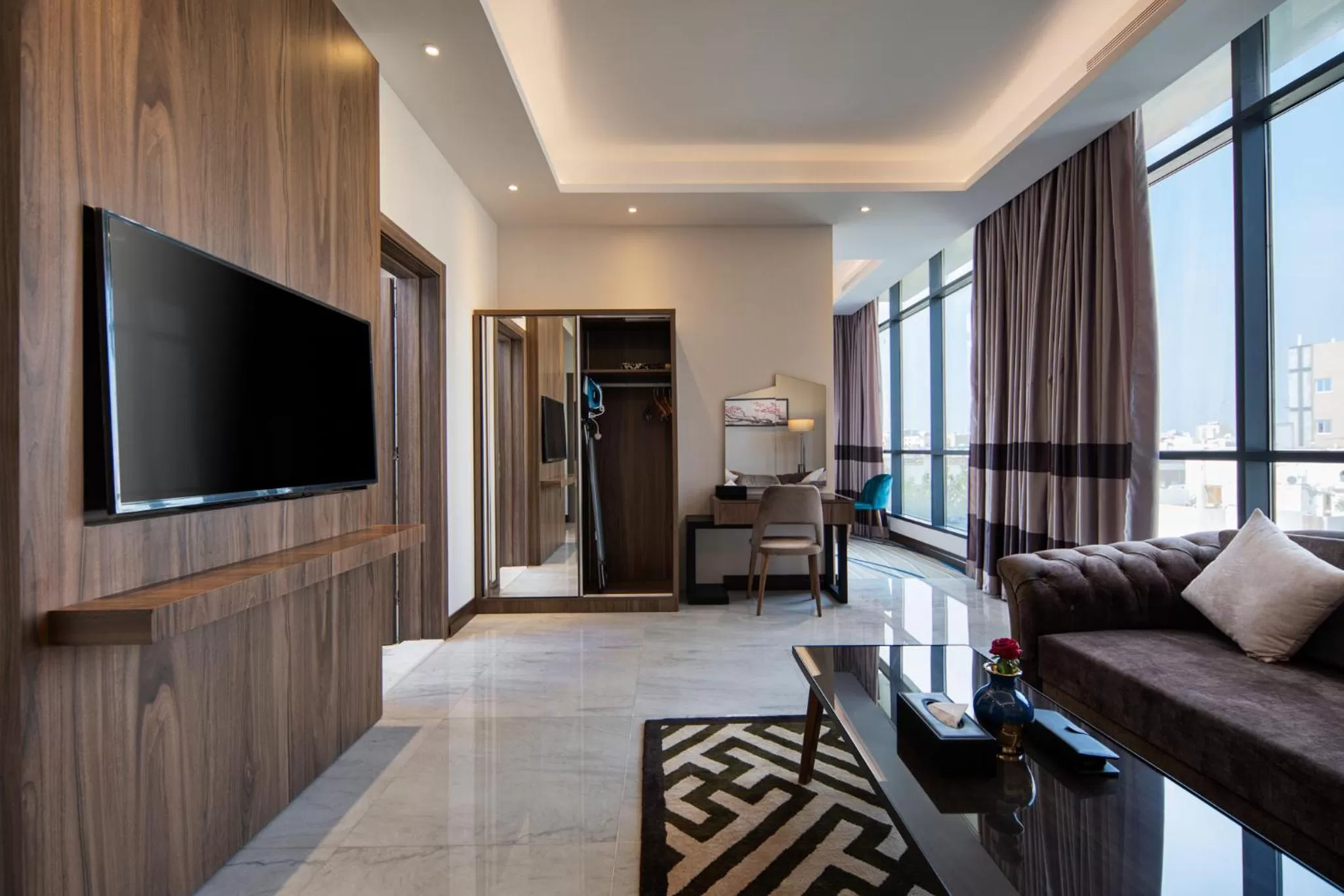 TV and multimedia in Gladiolus Hotel