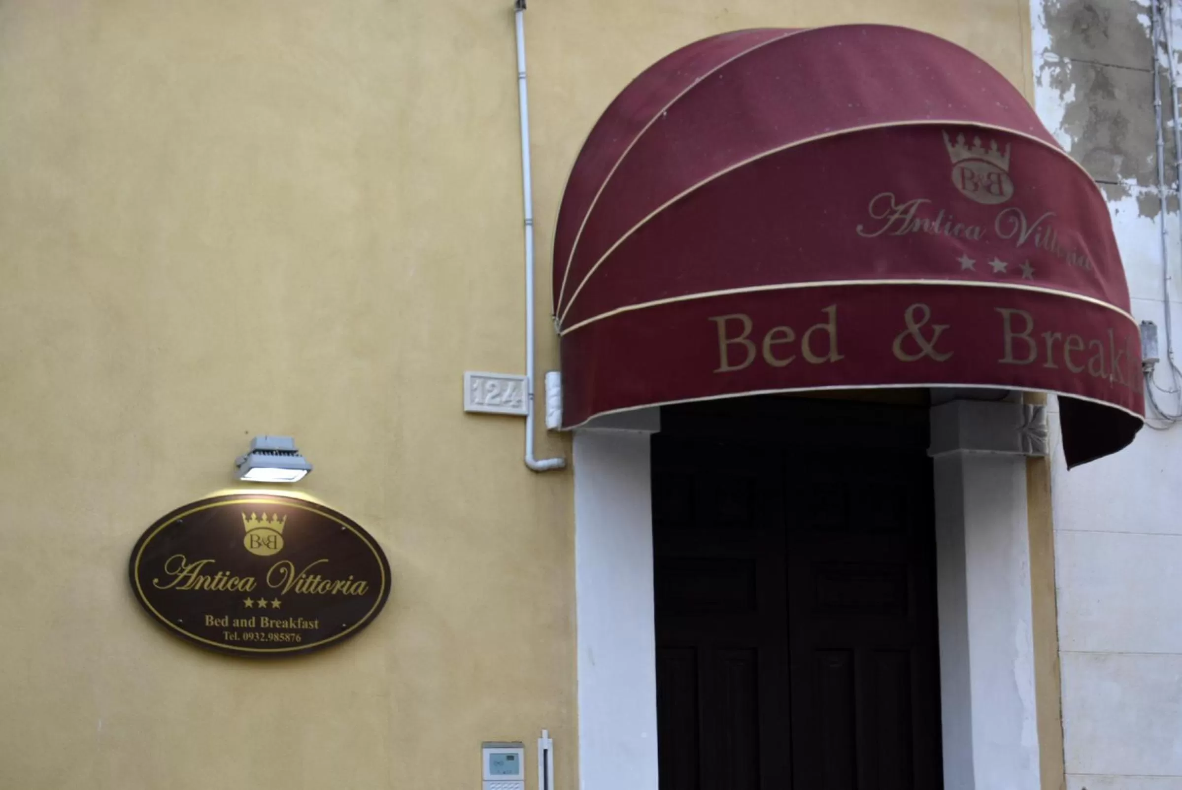 Property building in Antica Vittoria