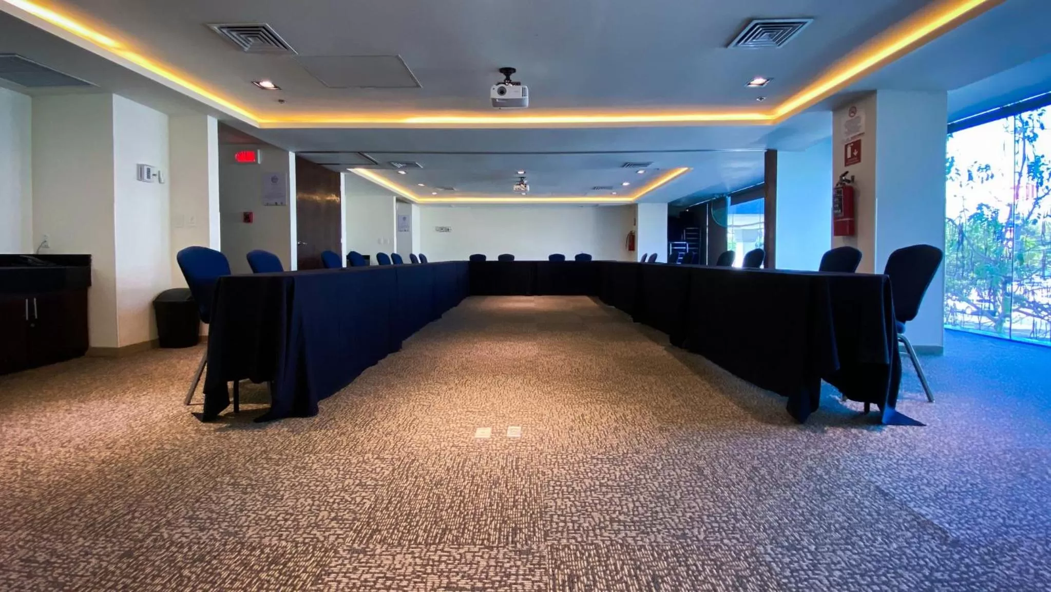 Meeting/conference room in Holiday Inn Express Culiacan by IHG
