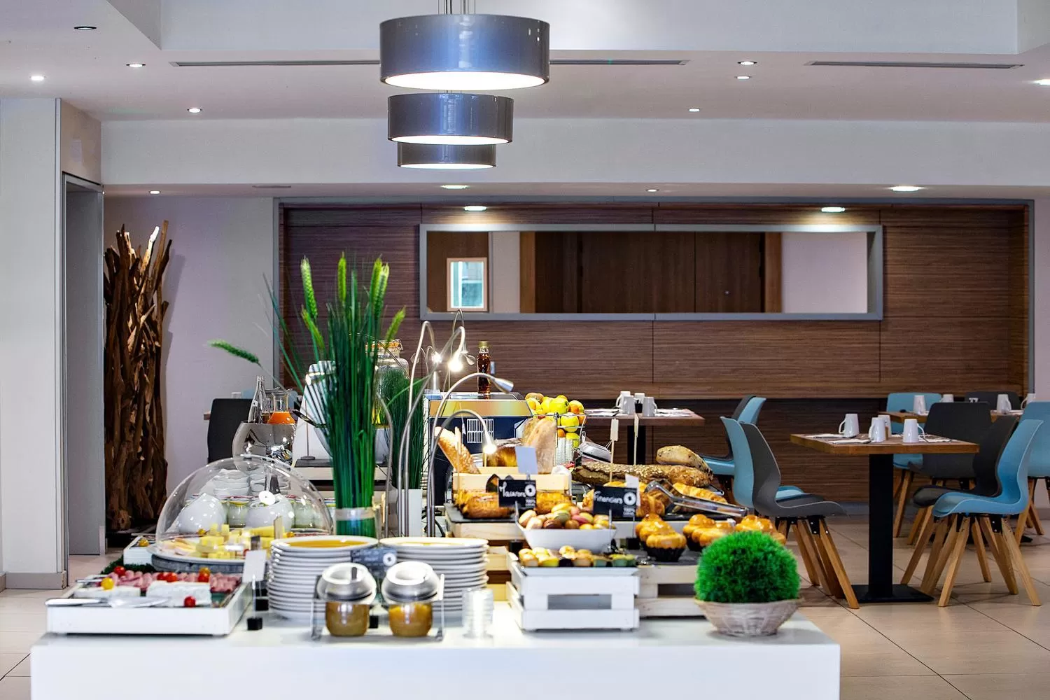 Restaurant/places to eat in Mercure Paris Vaugirard Porte De Versailles