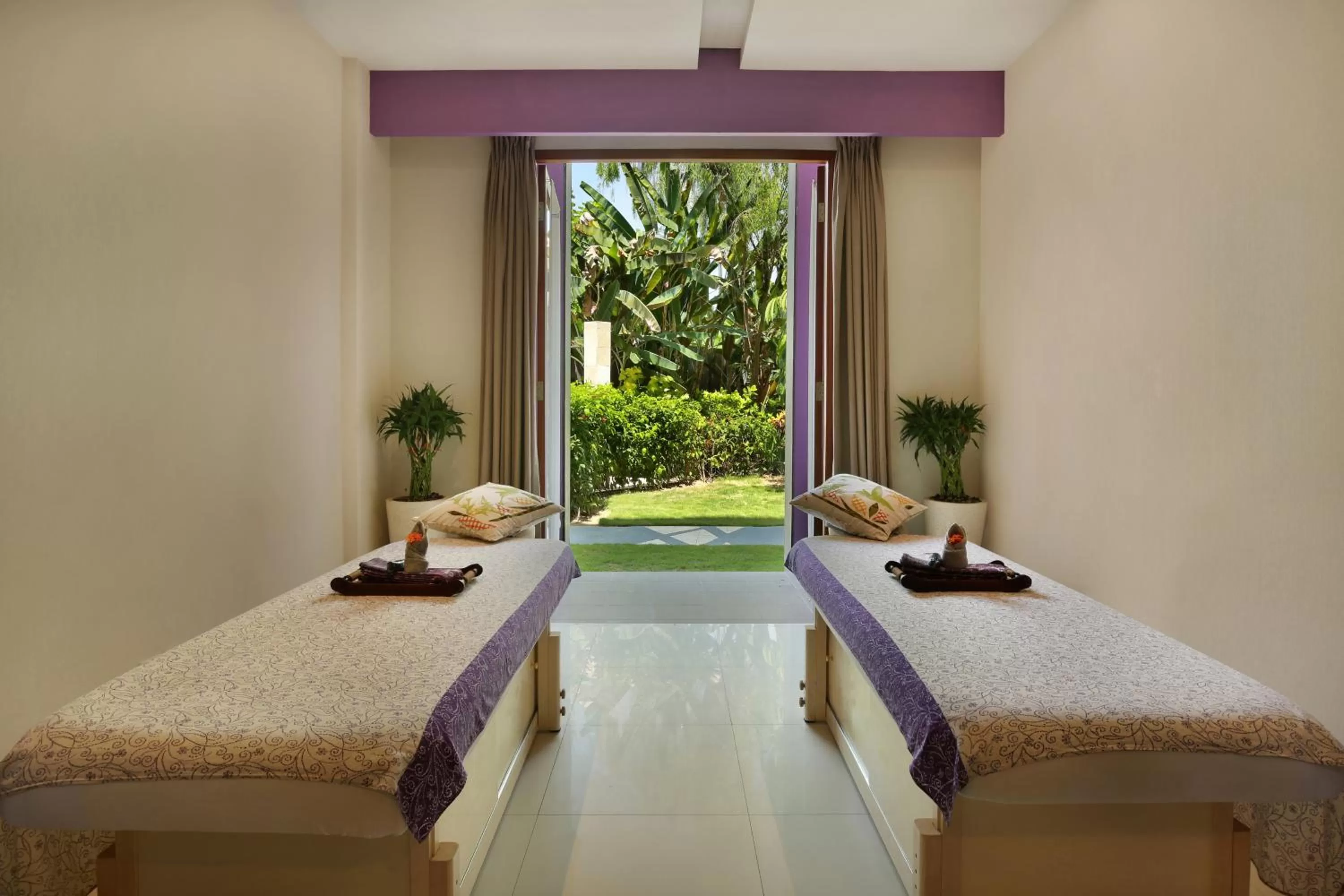 Day, Bed in Mercure Bali Nusa Dua
