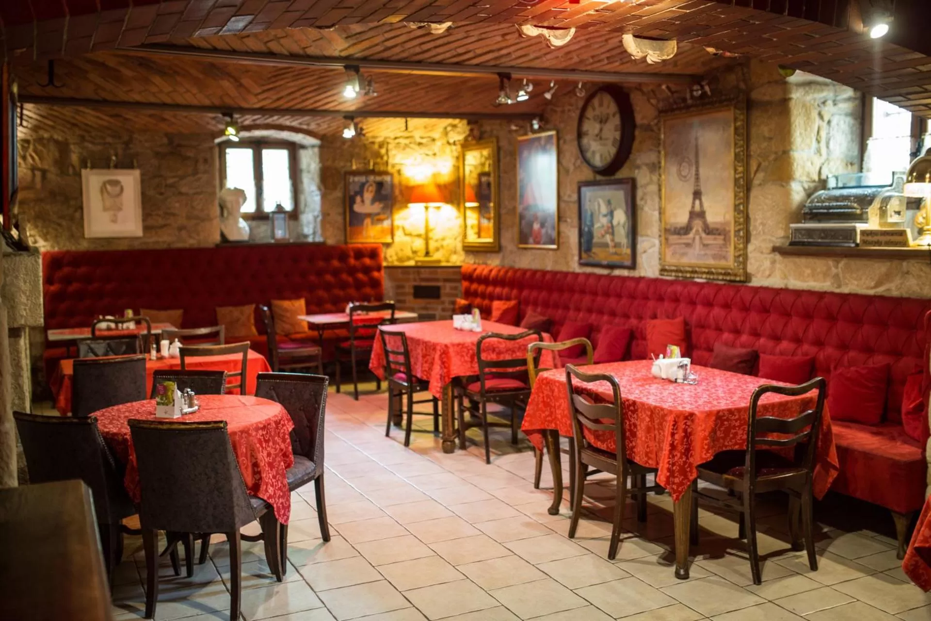 Restaurant/places to eat in Hotel Ambasada Bolesławiec