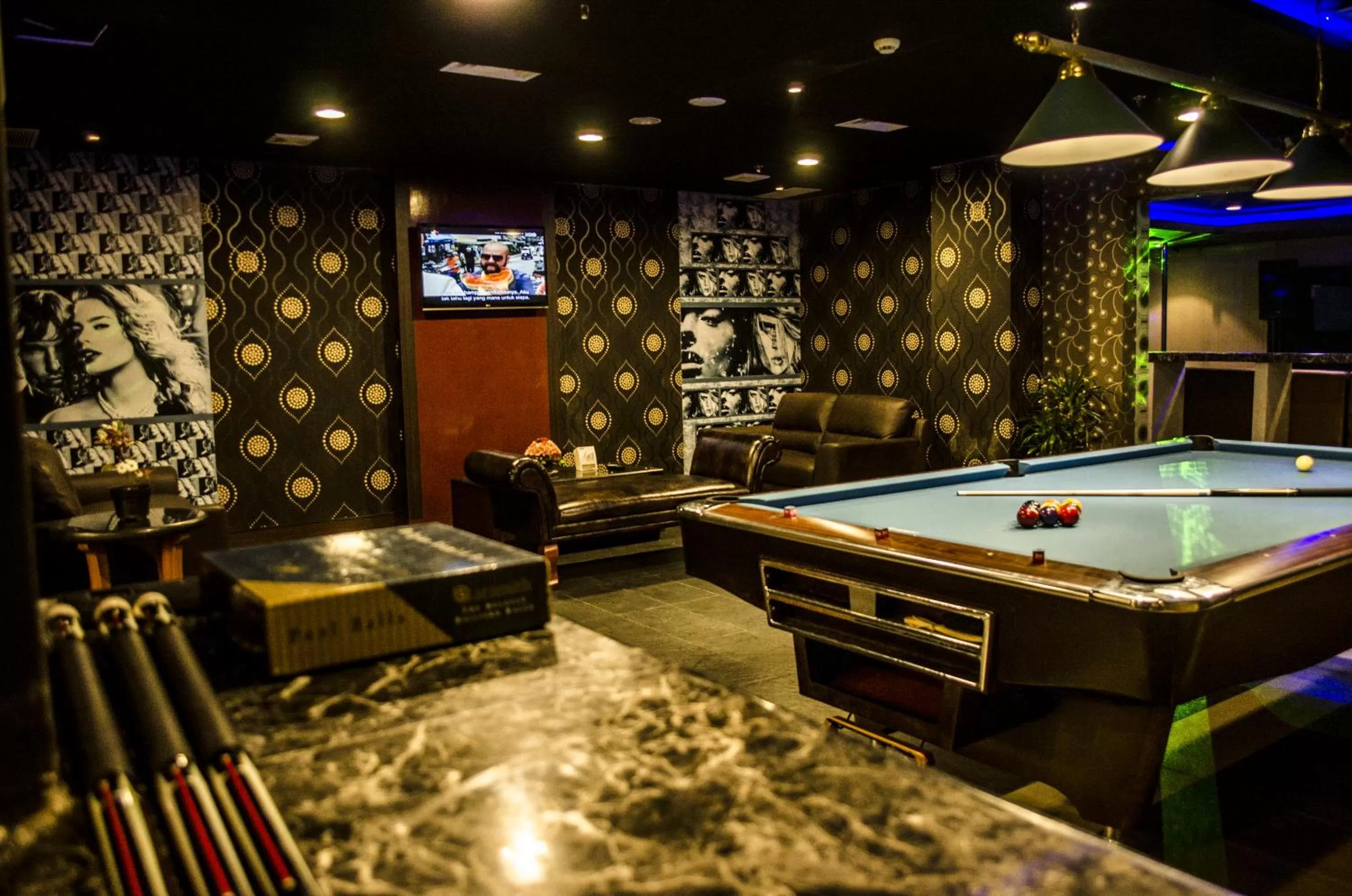 Billiard in Swiss-Belhotel Maleosan Manado