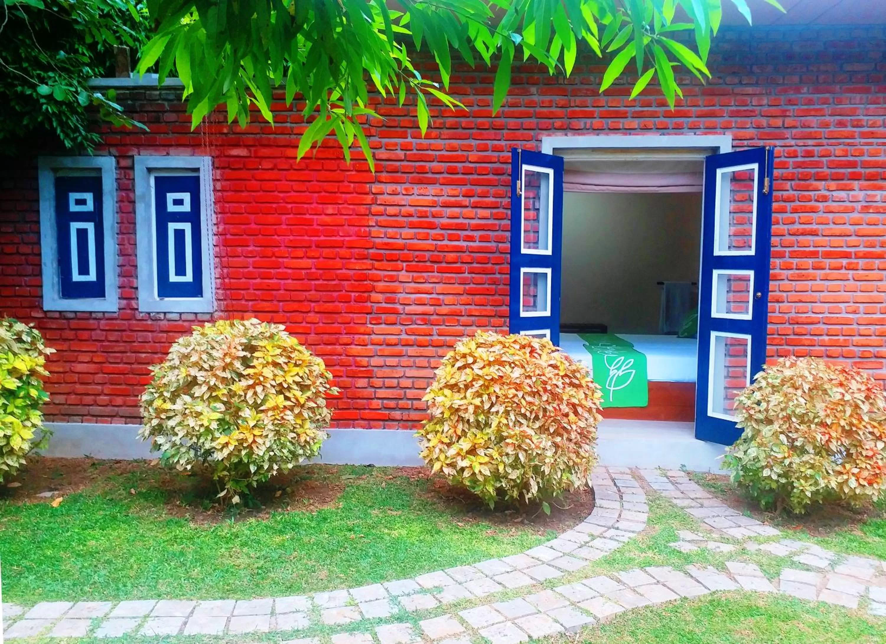 Garden in Honey Tree Polonnaruwa