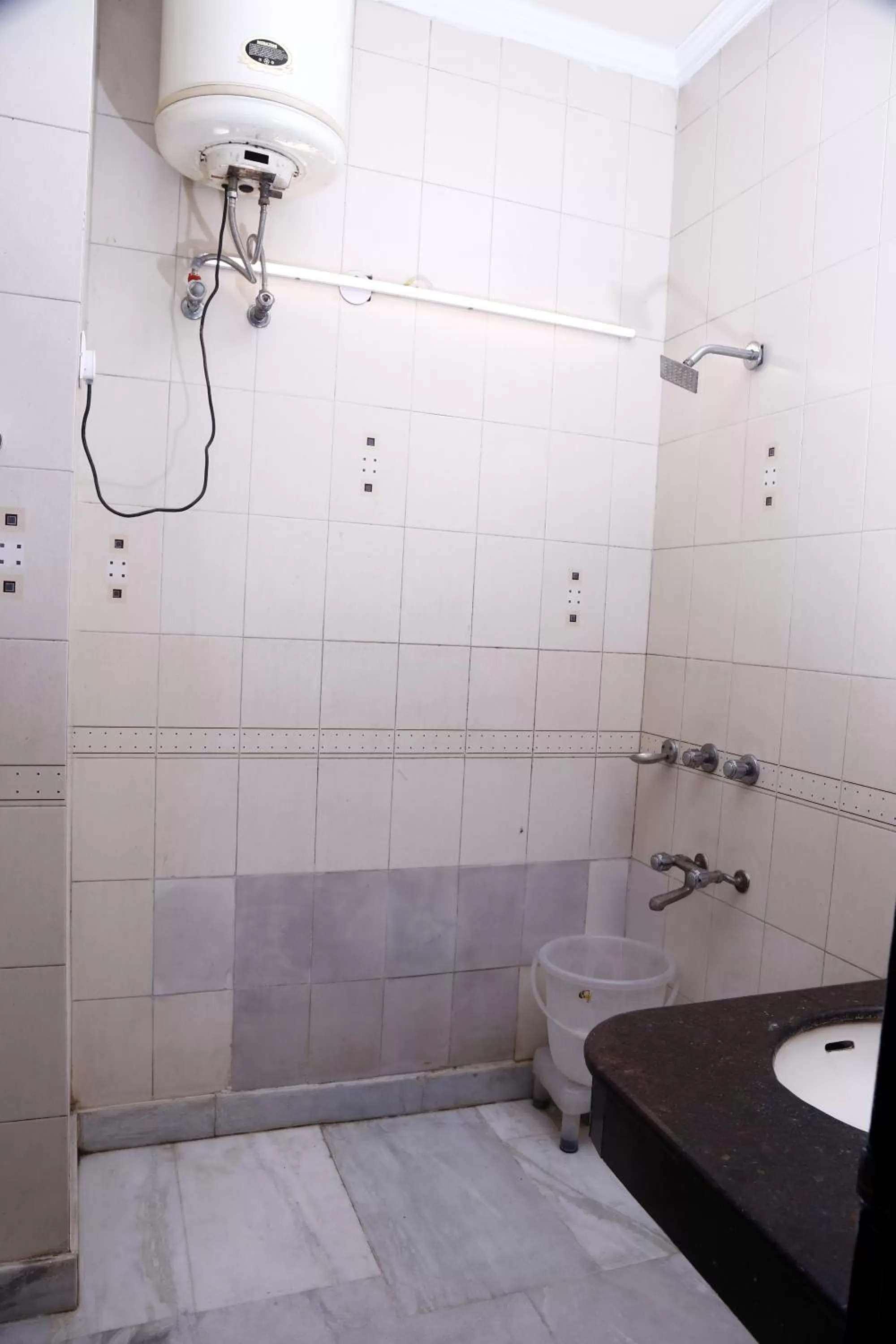 Bathroom in Hotel City Centre Inn - Nizamuddin Railway Station