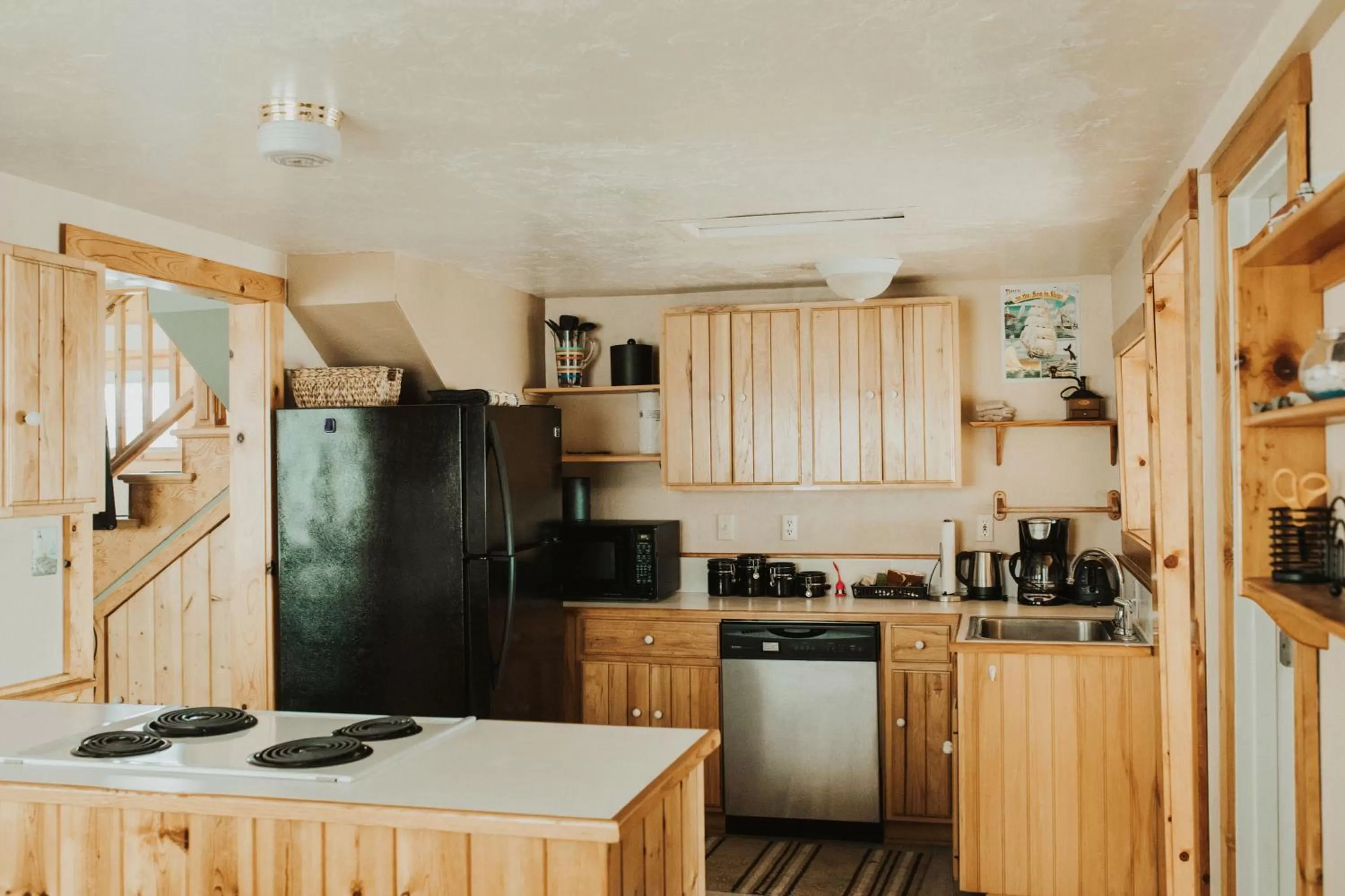 Kitchen or kitchenette in Nye Beach Cottages