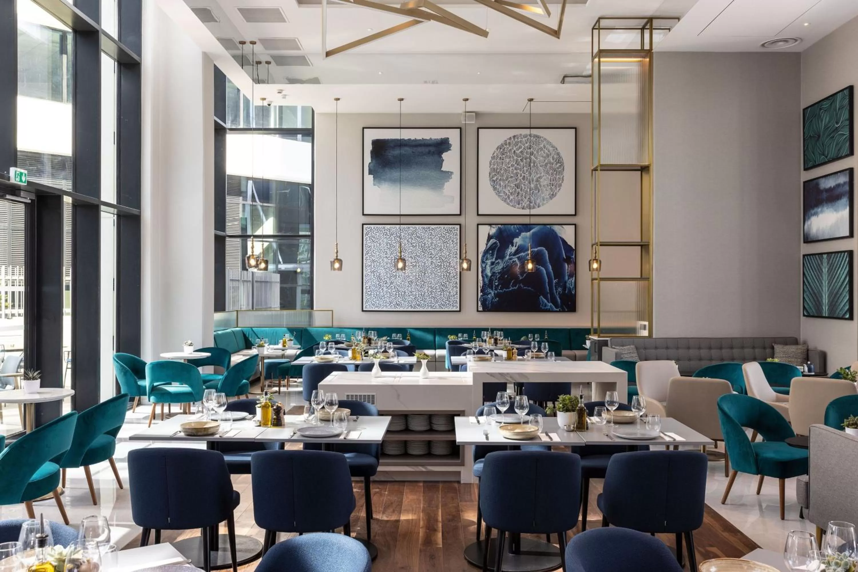 Restaurant/places to eat in Sheraton Nice