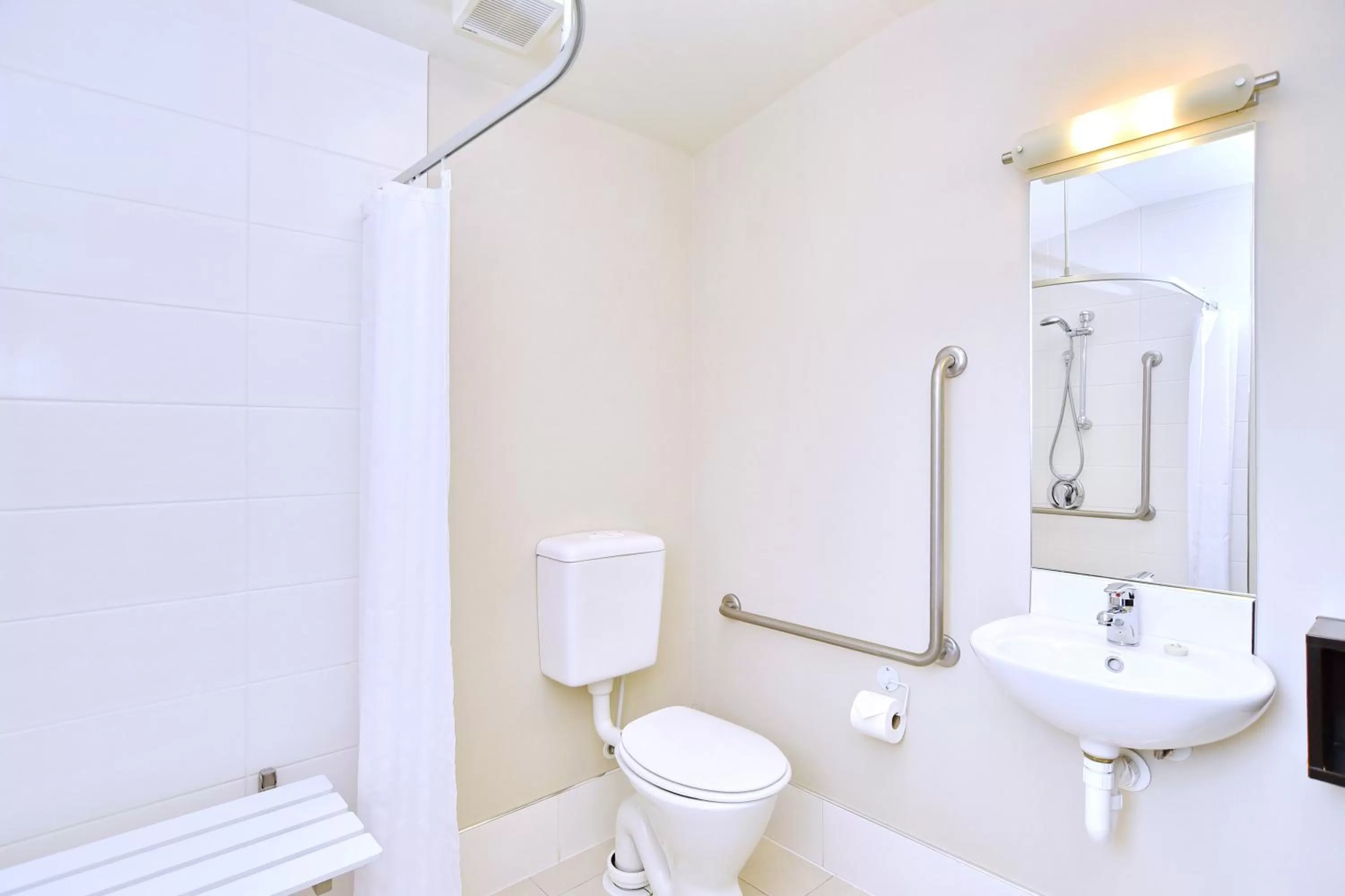 Shower in The Riverstone