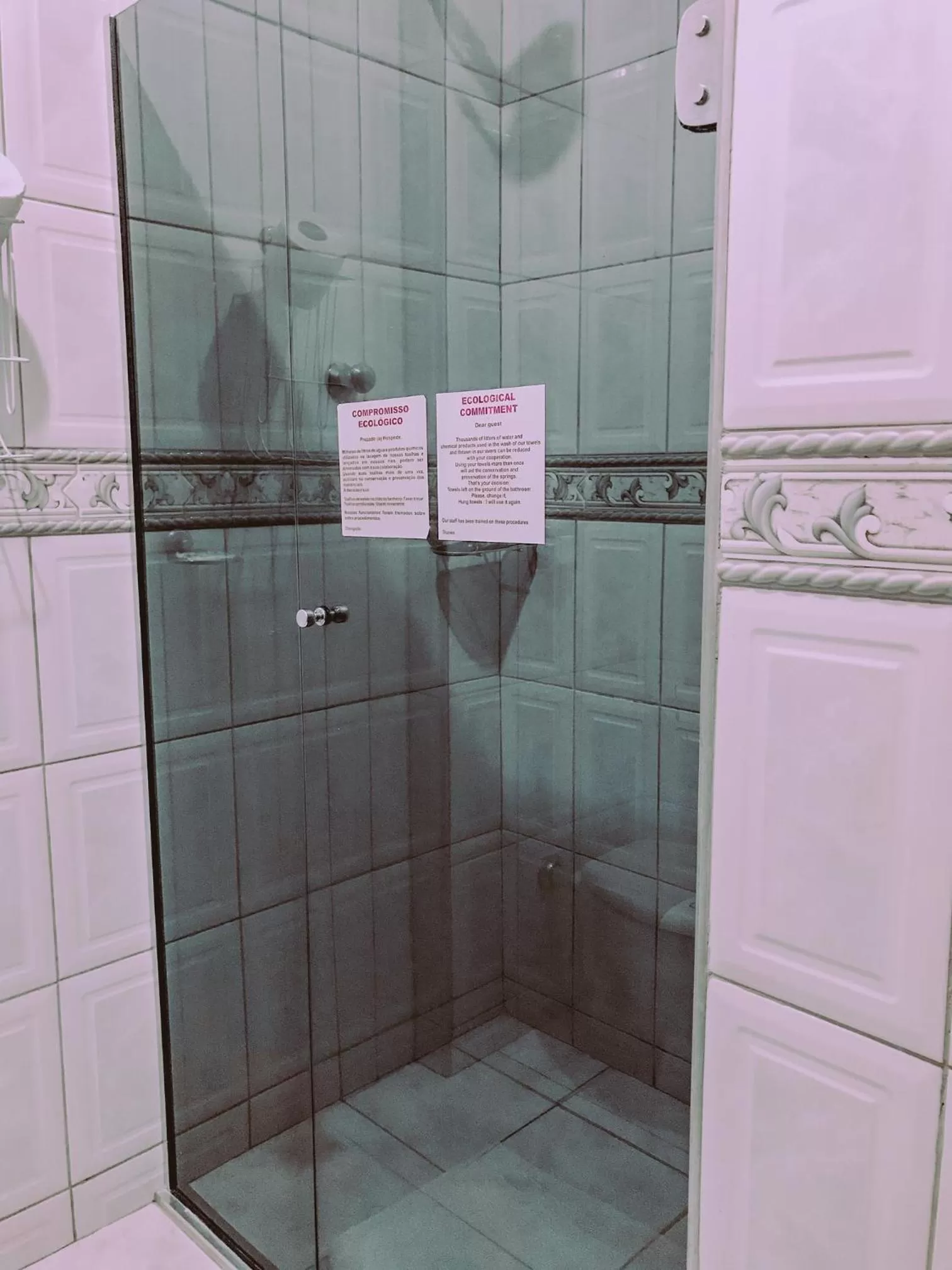 Bathroom in Hotel Cataguases