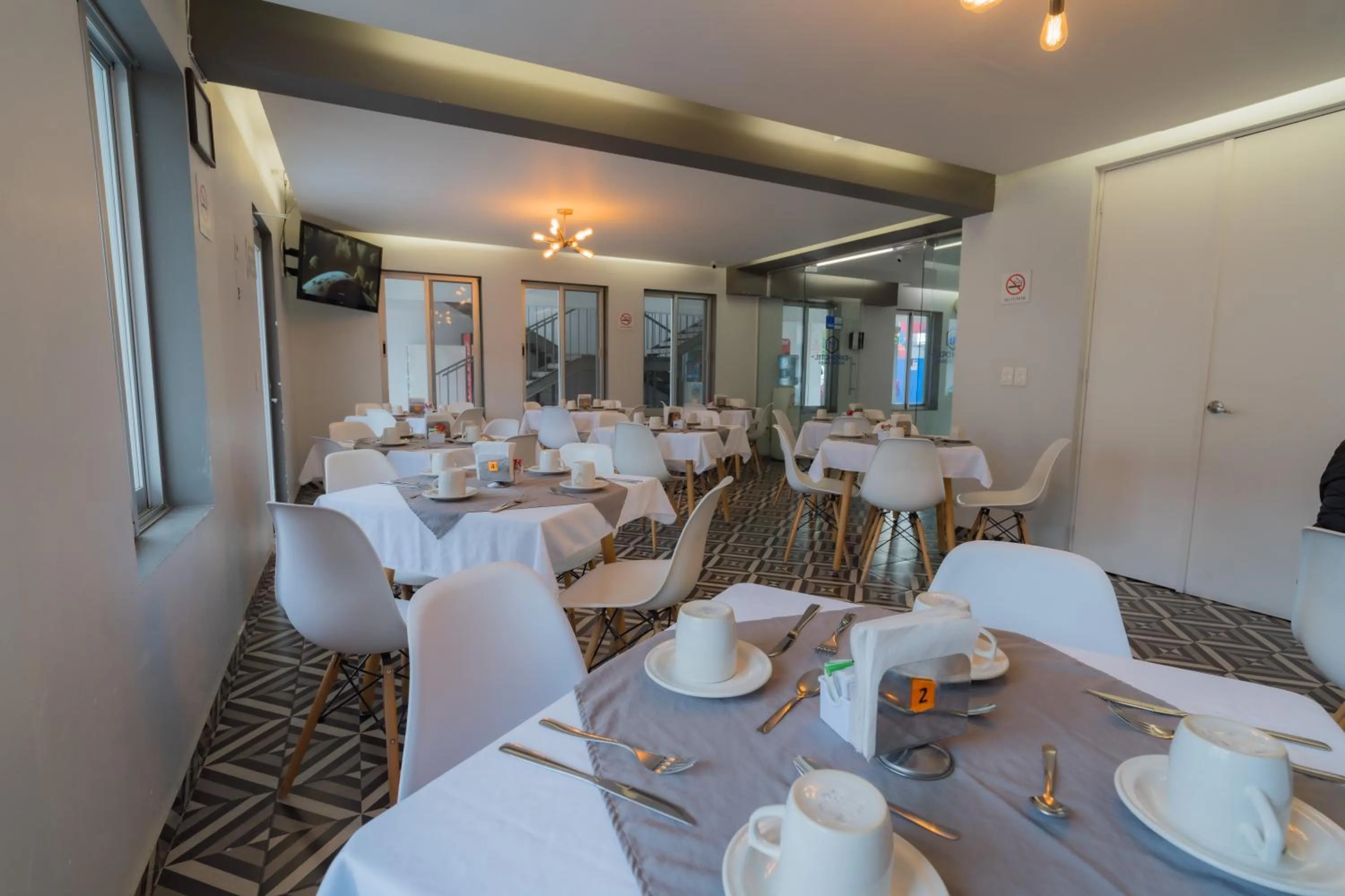 Restaurant/places to eat in Expo Hotel Guadalajara - Zona Expo frente al Centro de Convenciones