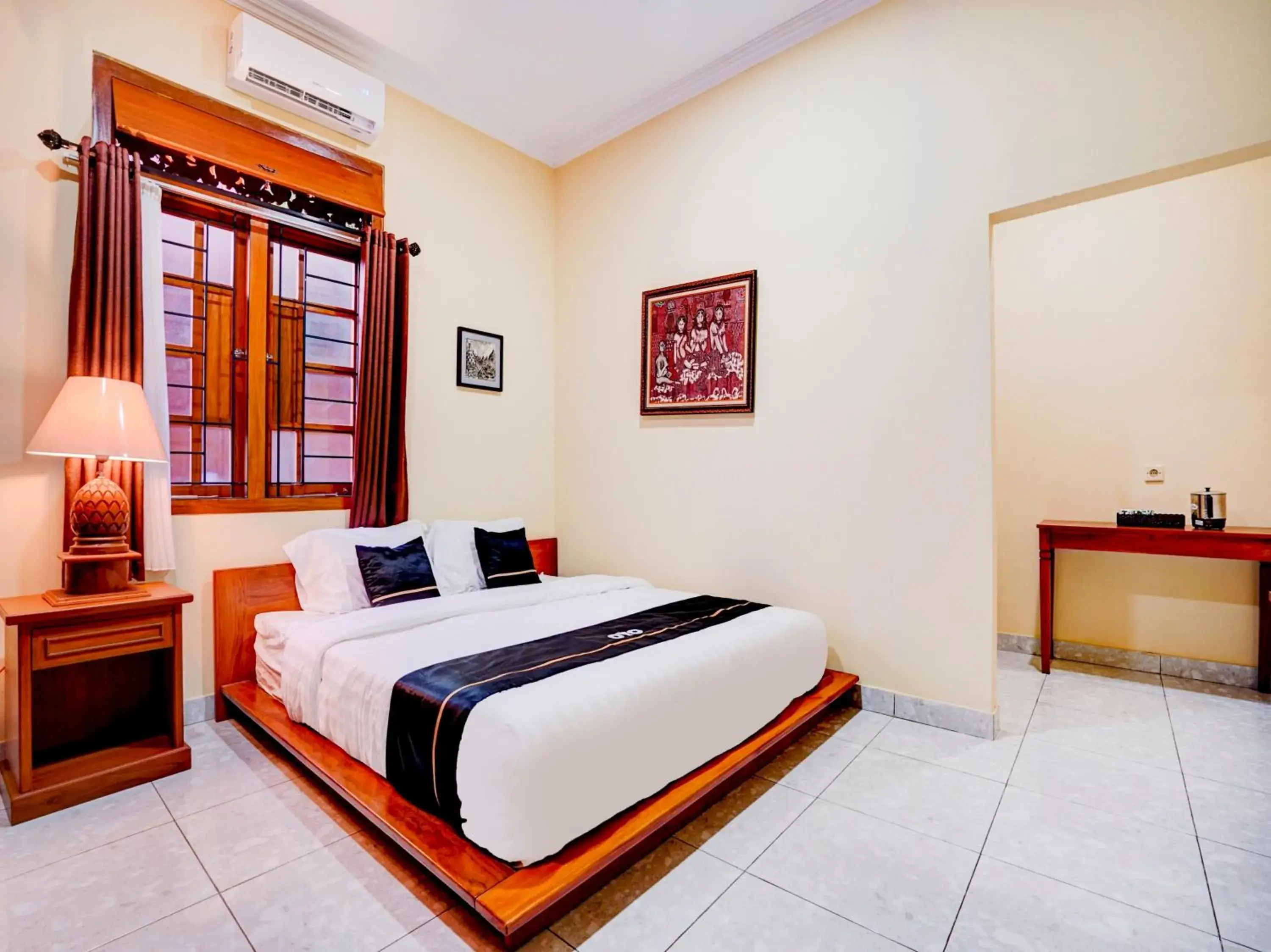 Deluxe Suite in OYO 90265 Cempoko Mulyo Homestay Syariah Deluxe Suite in OYO 90265 Cempoko Mulyo Homestay Syariah