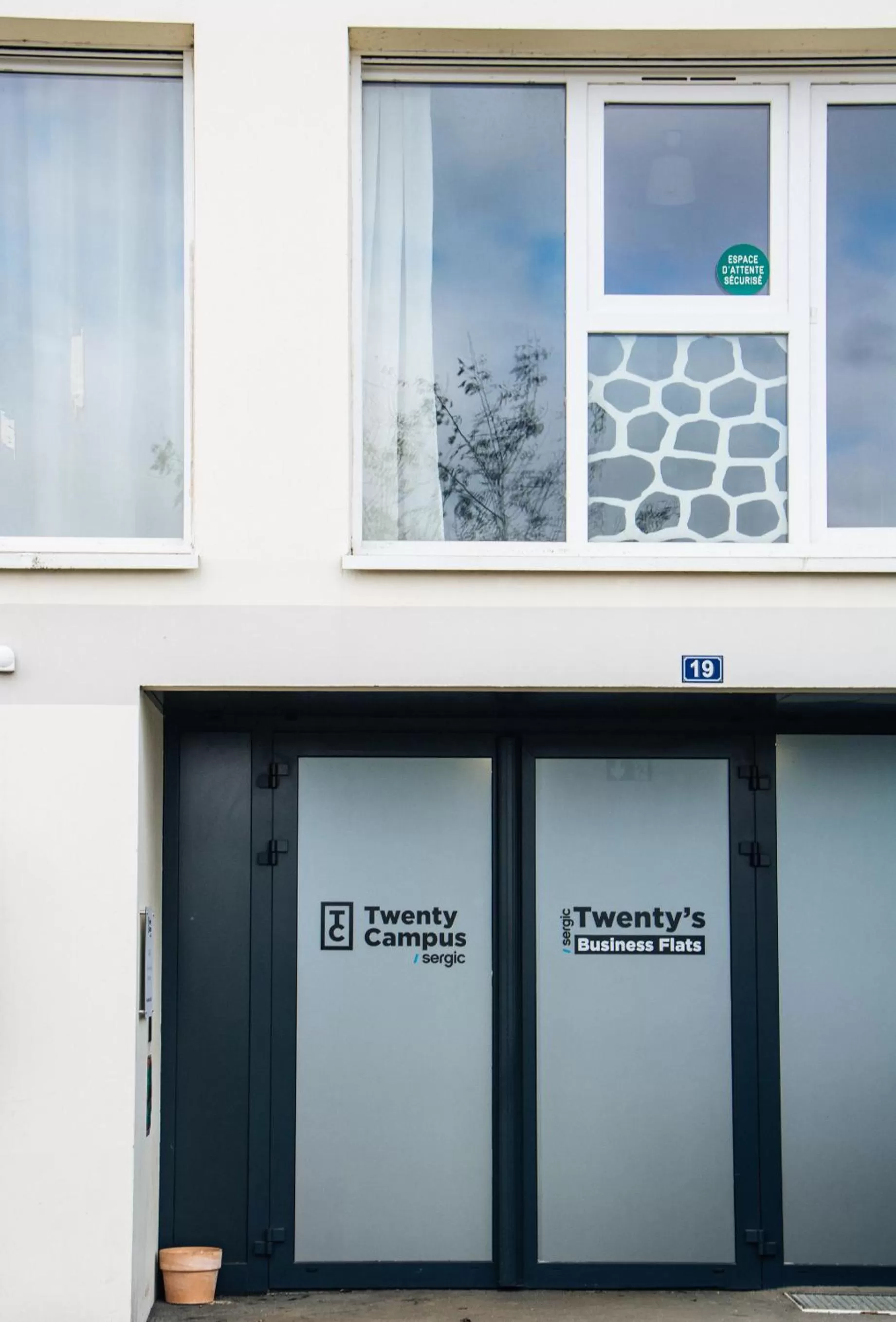 Twenty Business Flats Le Mans Ouest