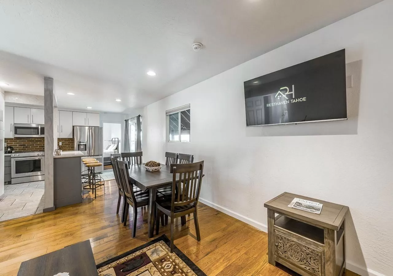 Kitchen or kitchenette in Resthaven Tahoe