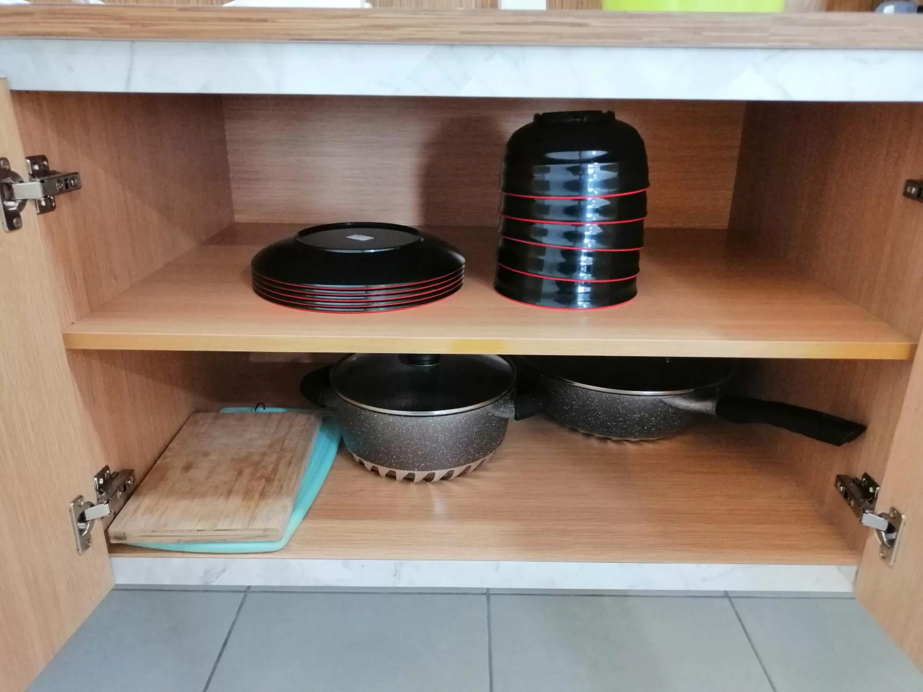 Kitchen/Kitchenette in 75 Suite