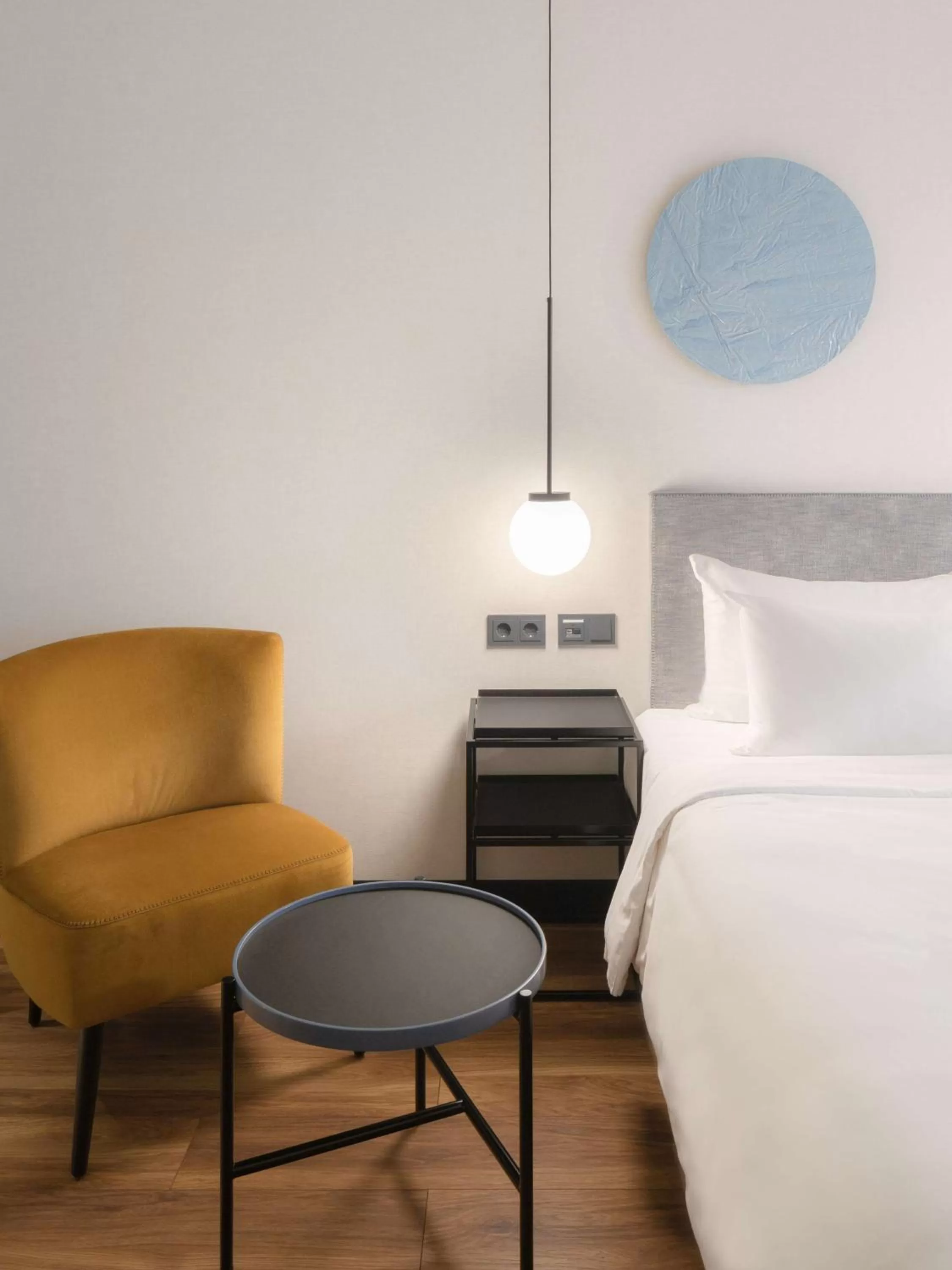 Photo of the whole room, Bed in Radisson Blu 1882 Hotel, Barcelona Sagrada Familia