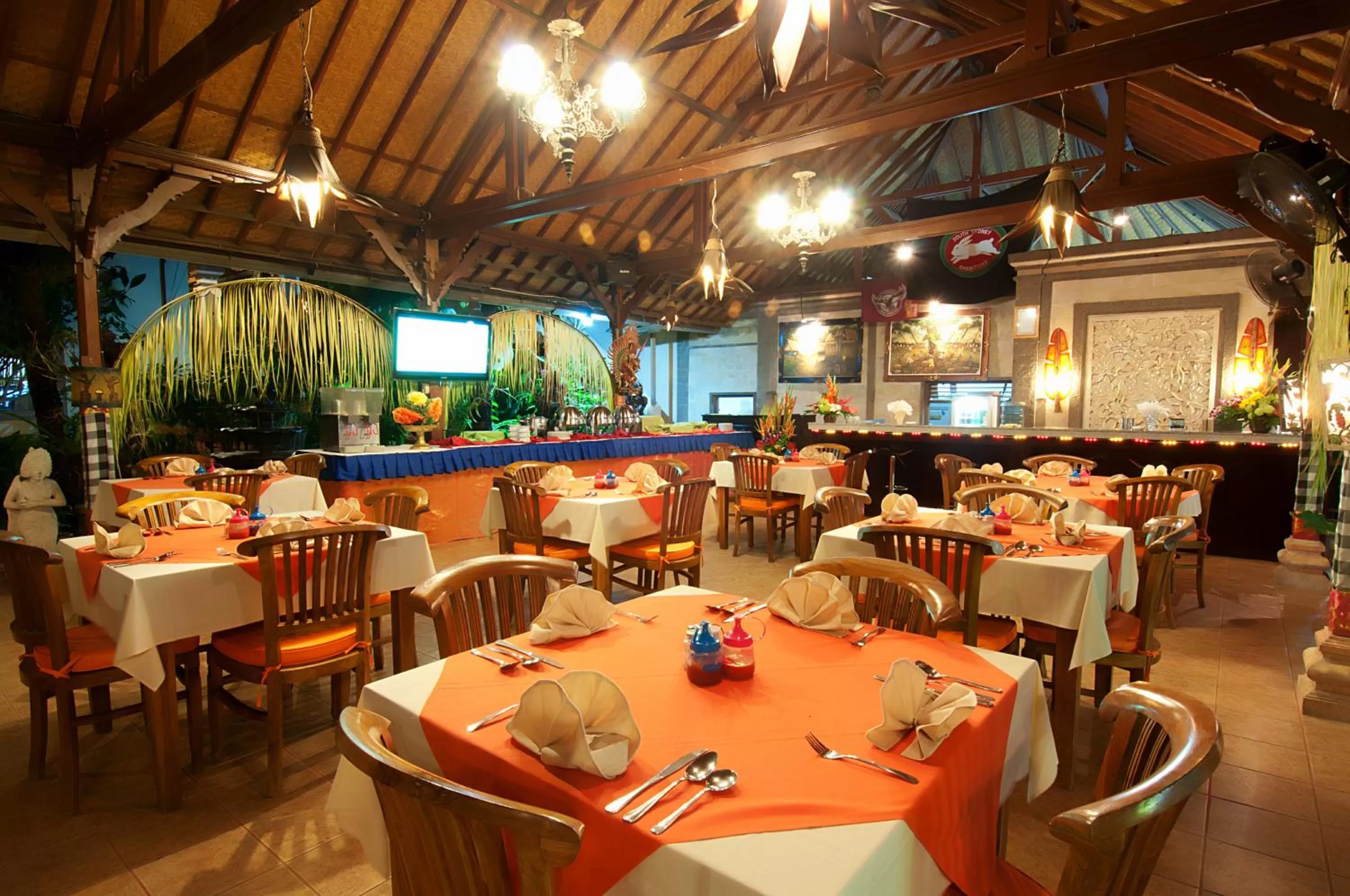 Restaurant/places to eat in Kusnadi Hotel