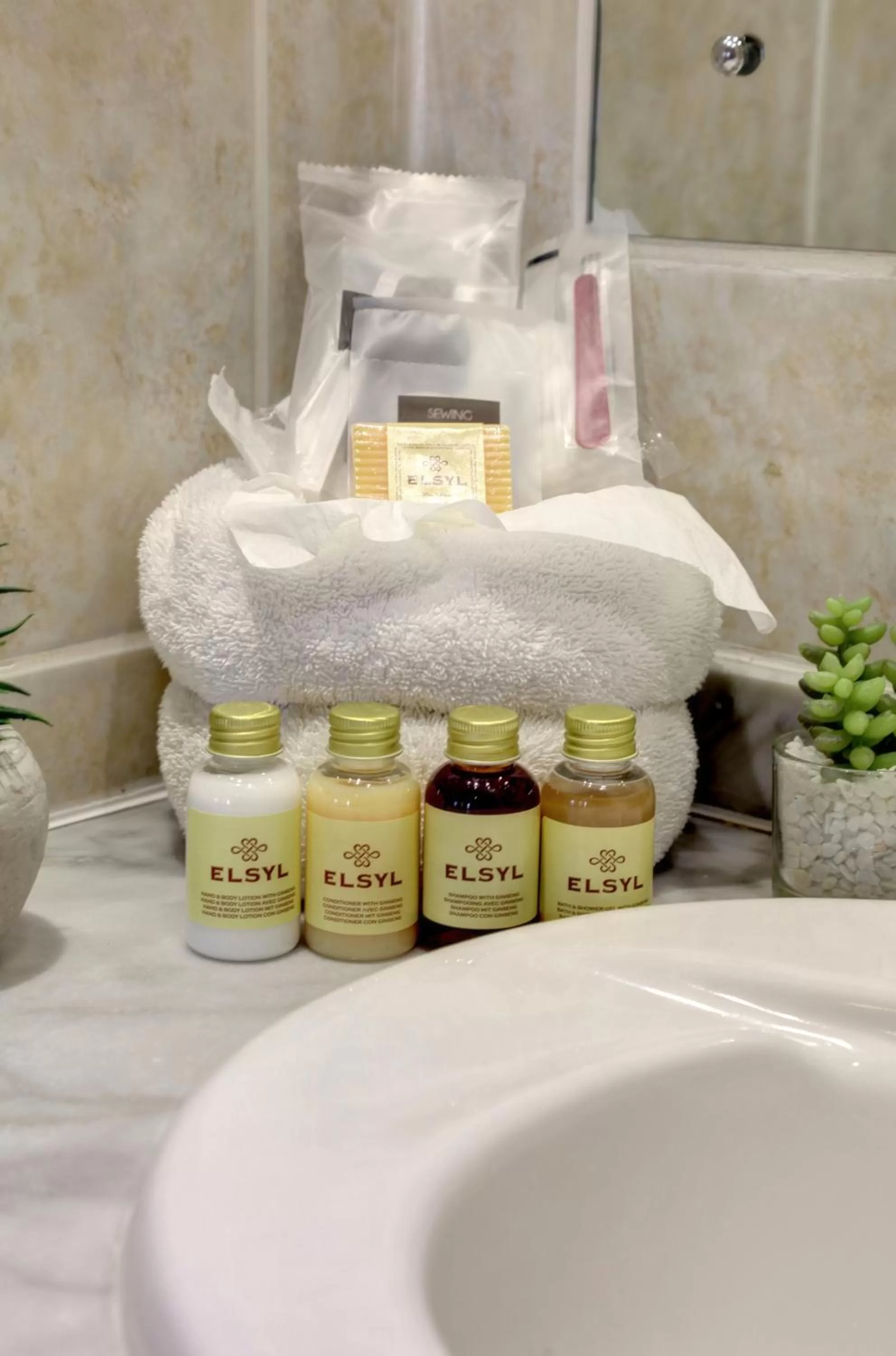 Bathroom in Best Western Plus Bentley Hotel