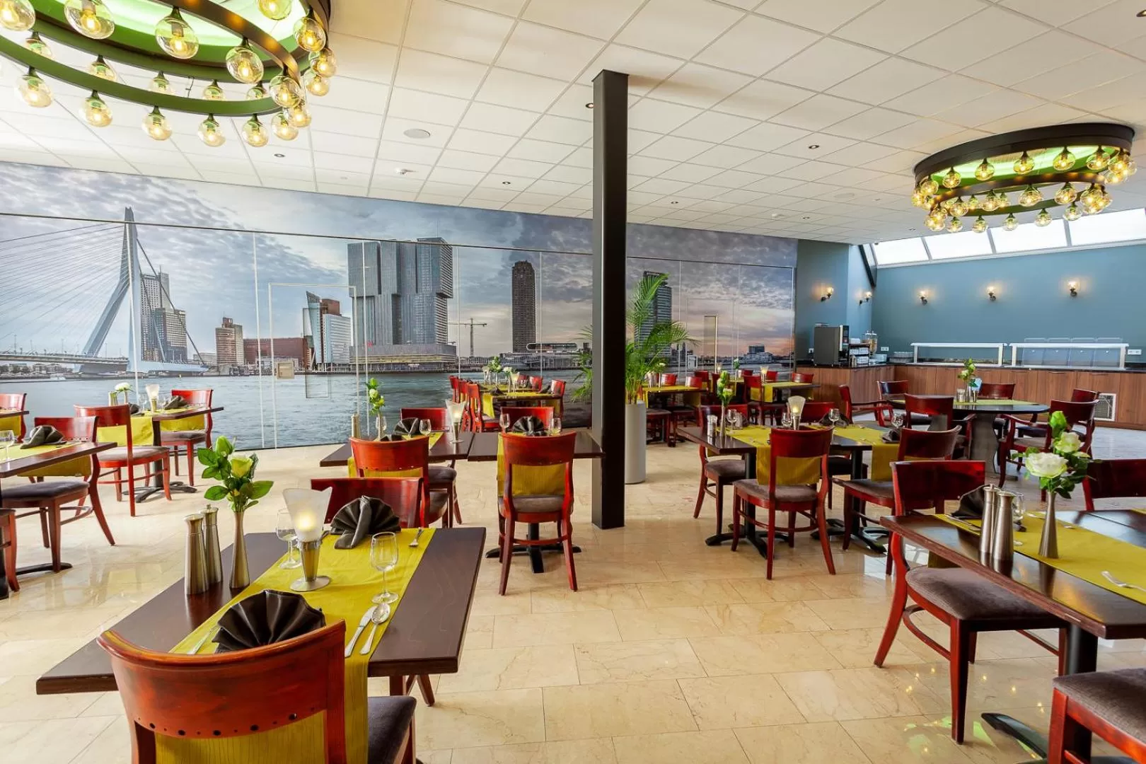 Restaurant/places to eat in Atlas Hotel Holiday