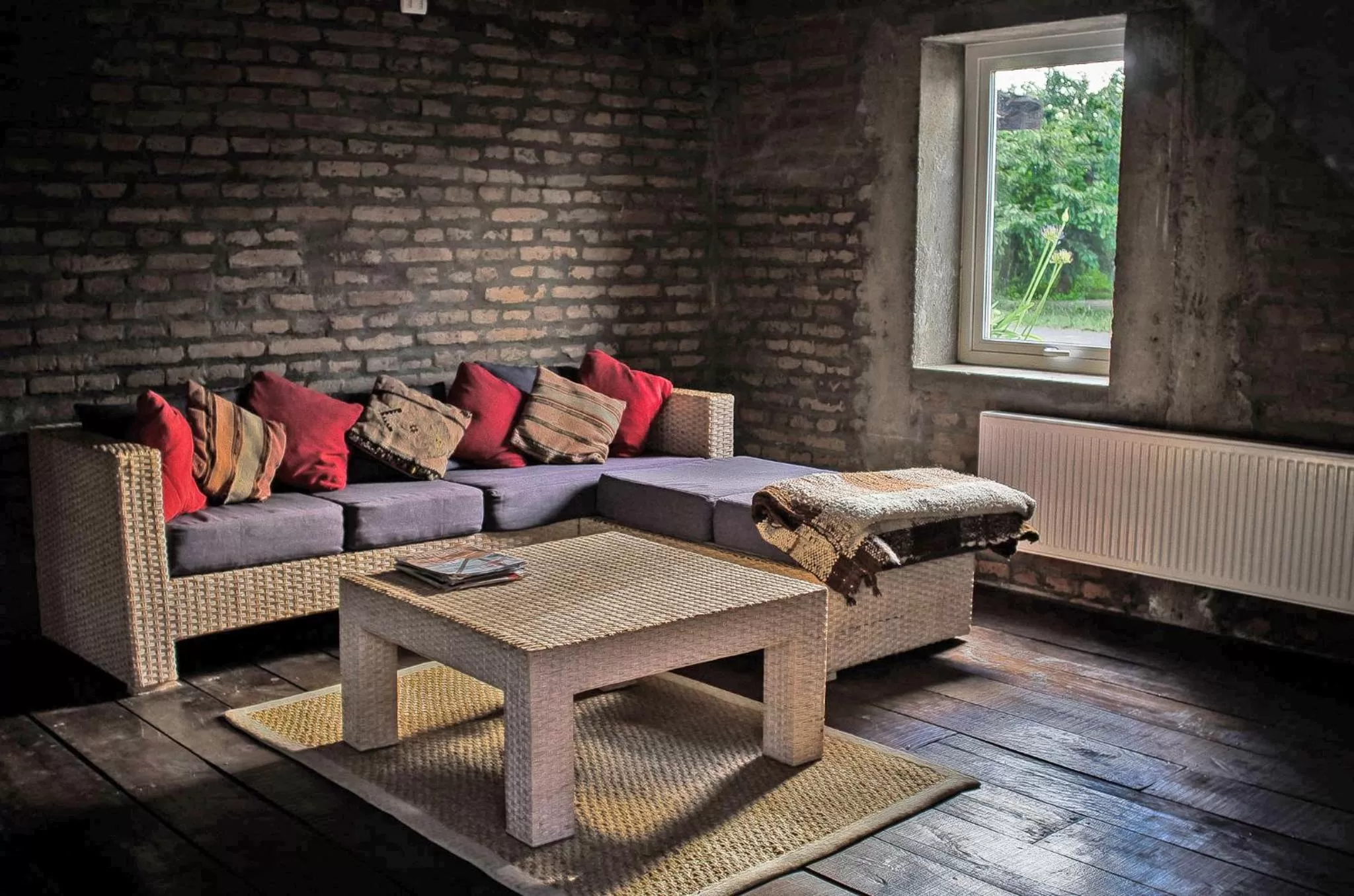 Communal lounge/ TV room in Family Orchard Bed & Breakfast