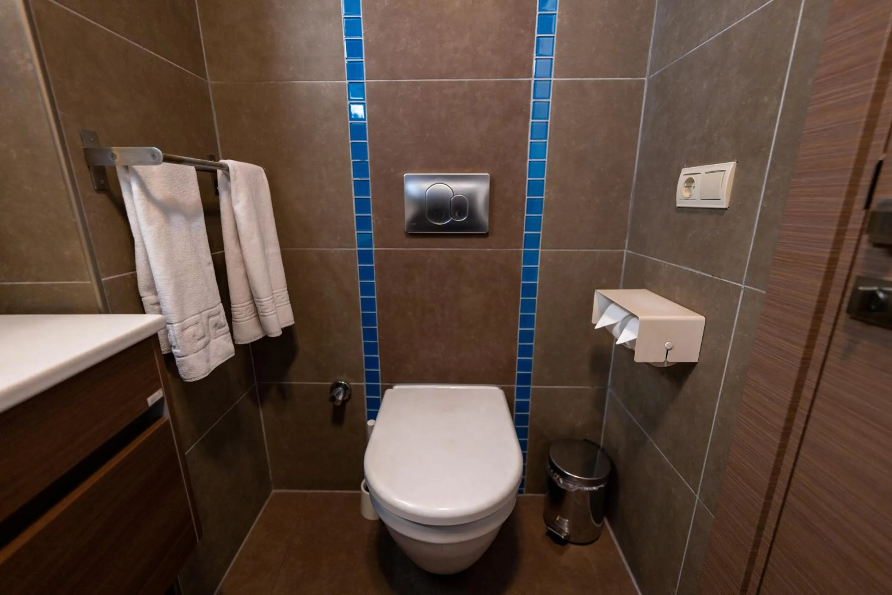 Coffee/tea facilities in Elanaz Hotel