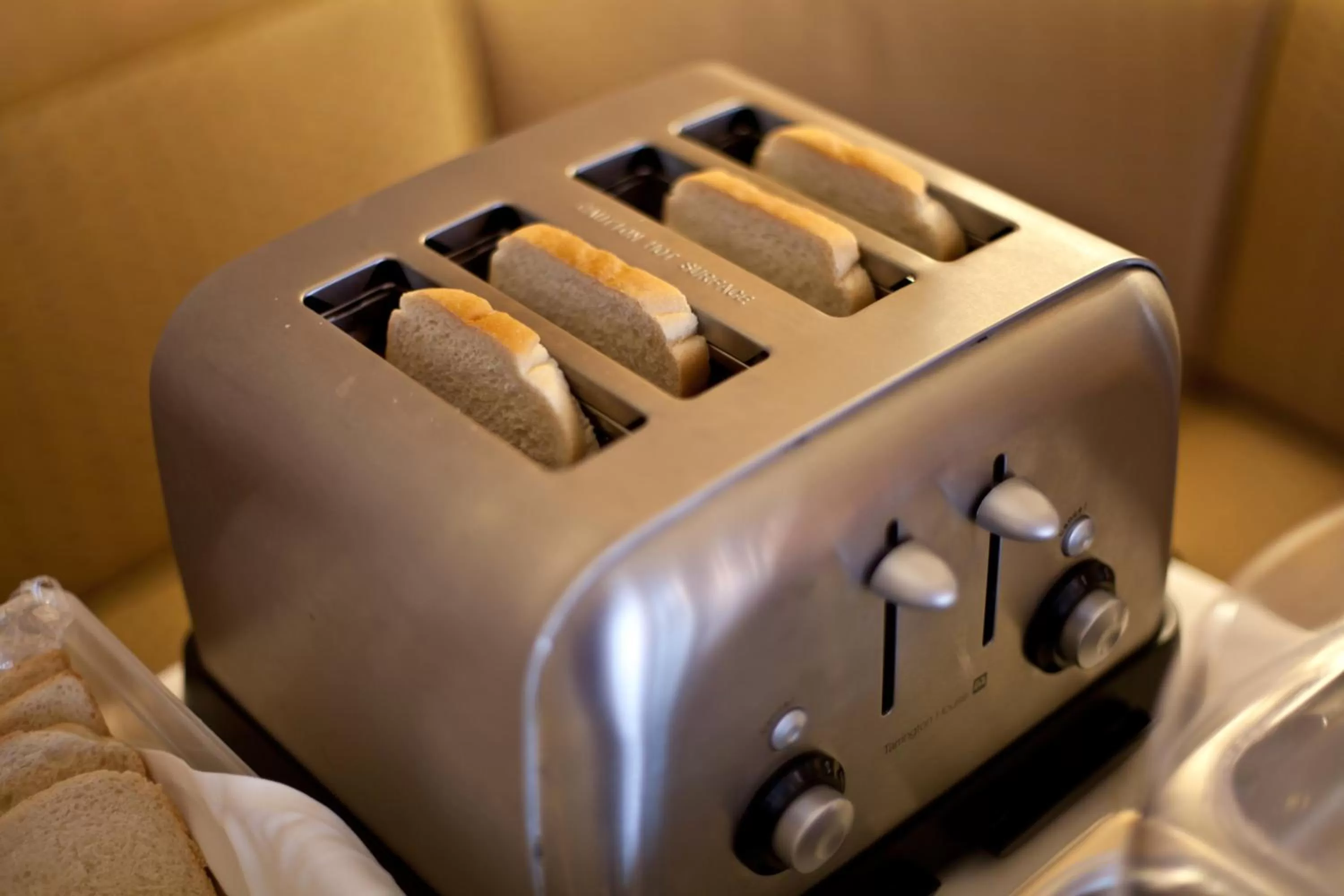 Restaurant/places to eat in Hotel Boulevard