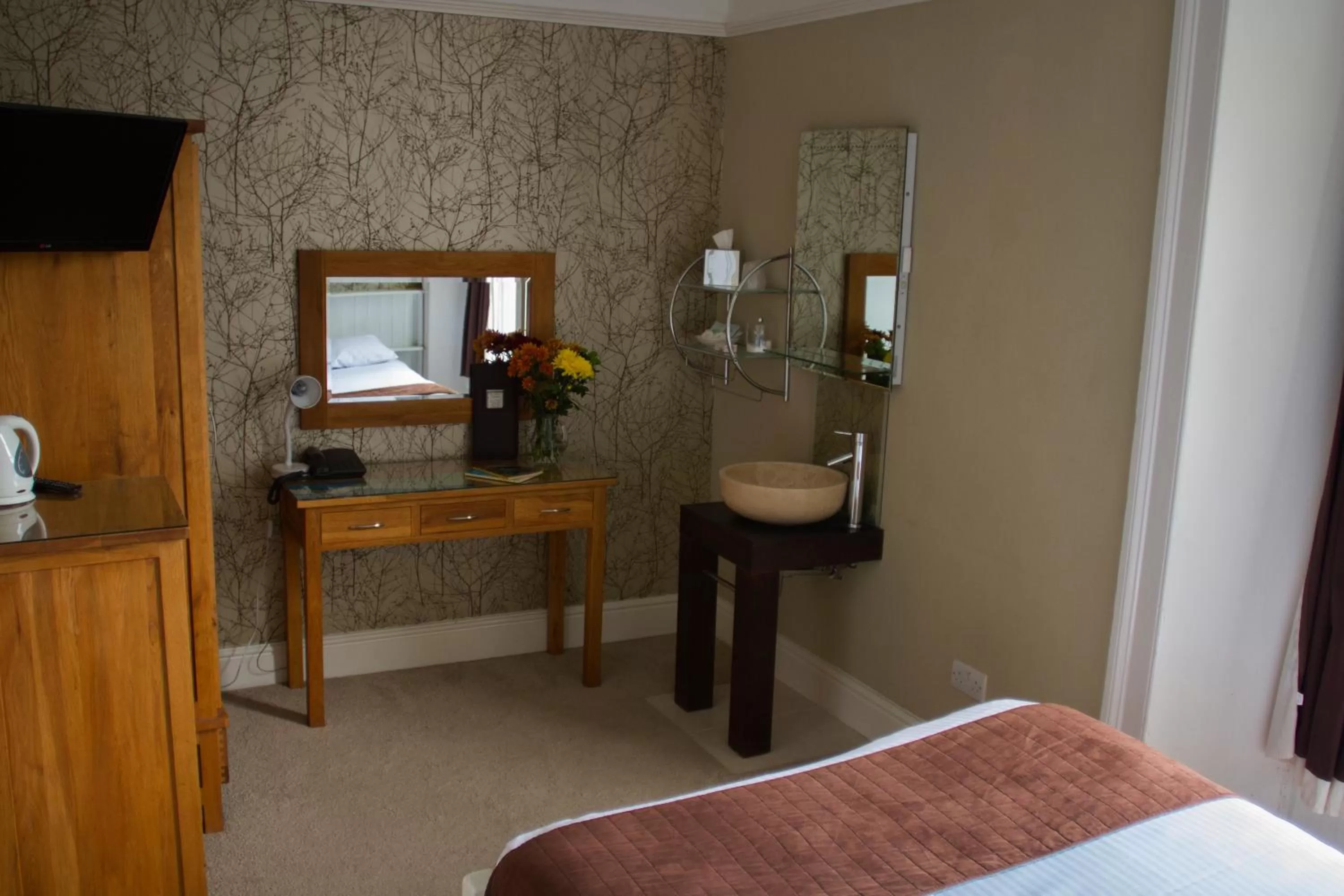 Bed in The Grove Falmouth