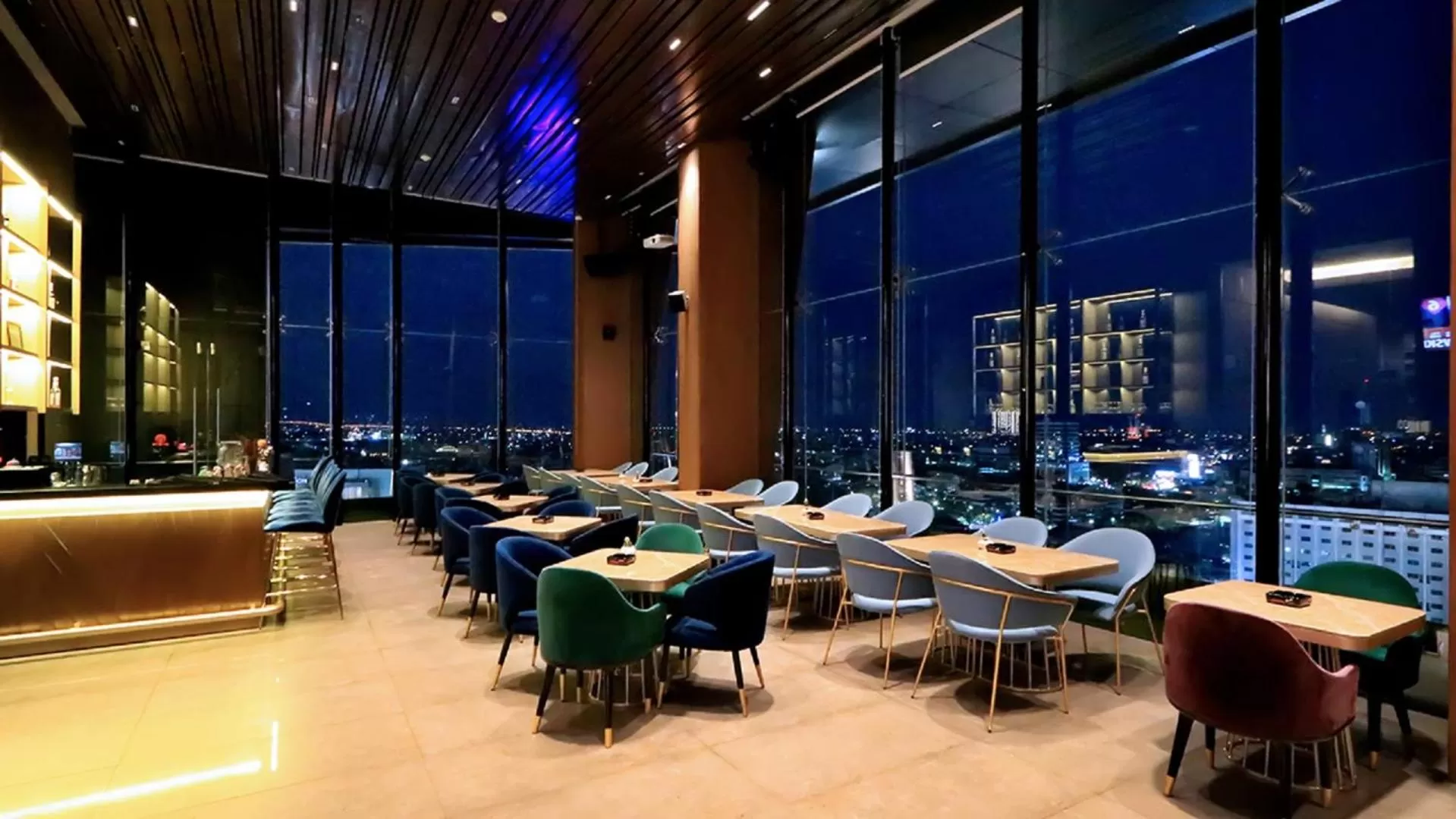 Restaurant/places to eat in MORAZEN Surabaya