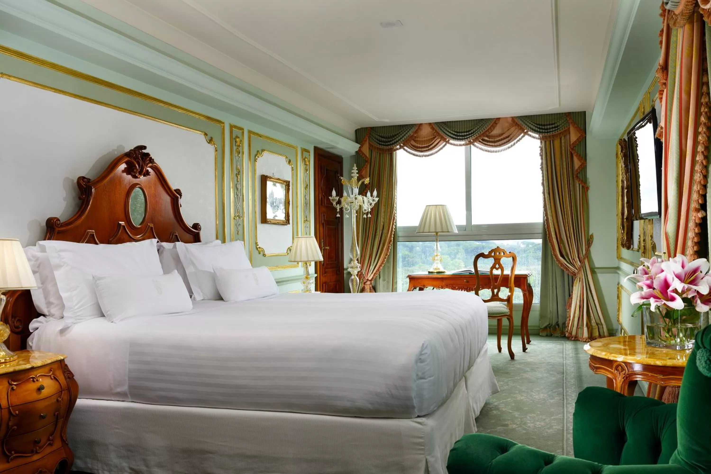 Bedroom, Bed in Parco dei Principi Grand Hotel & SPA