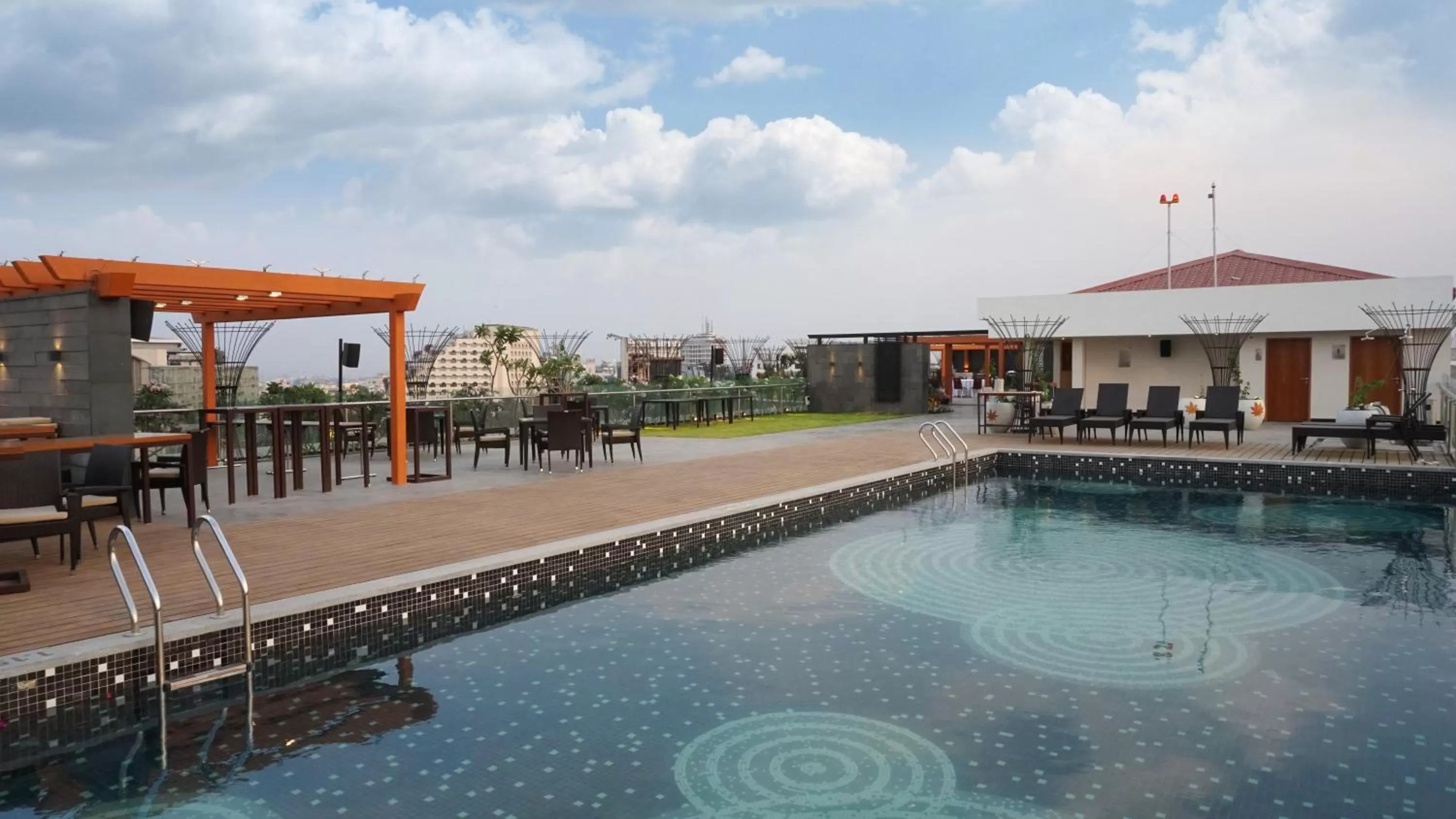 Swimming pool in Hyatt Place Hyderabad Banjara Hills