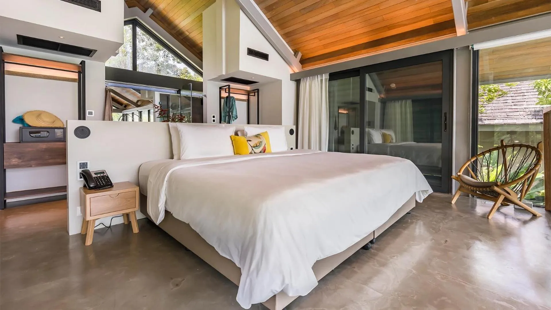 Bedroom, Bed in Island Escape Burasari