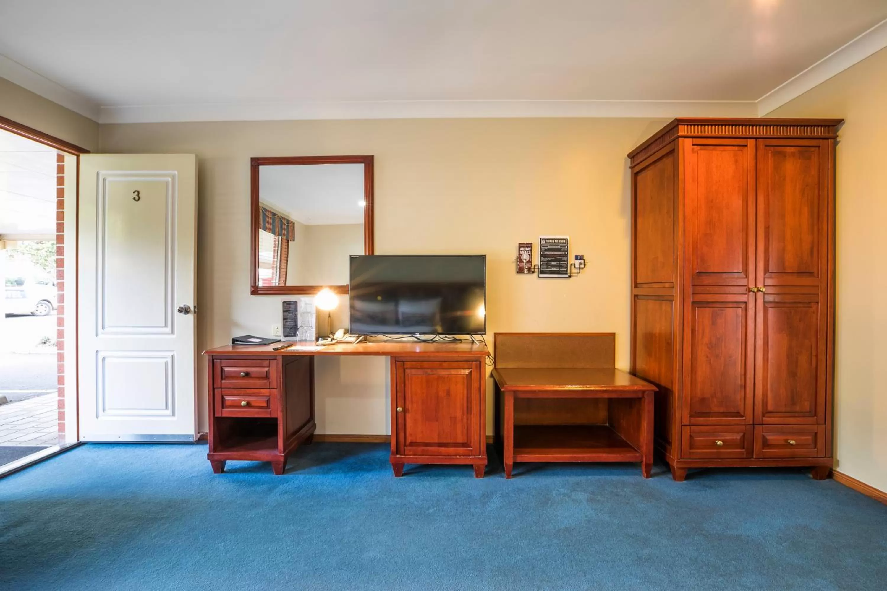 TV and multimedia in Nightcap at Federal Hotel Toowoomba