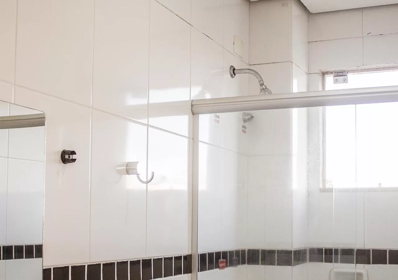 Shower, Bathroom in Alkimia Hotel