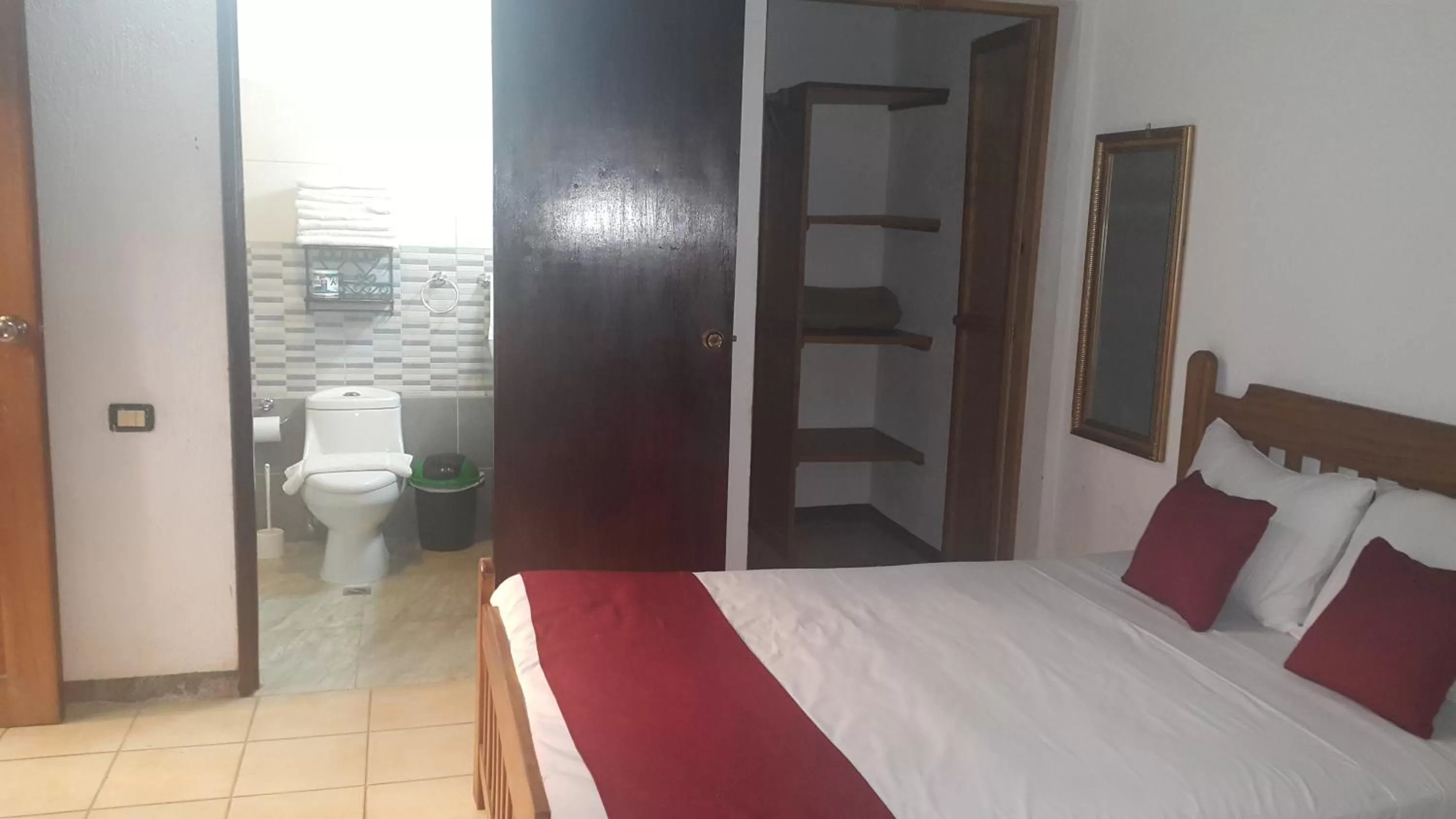 Bedroom, Bed in Hotel El Maltese