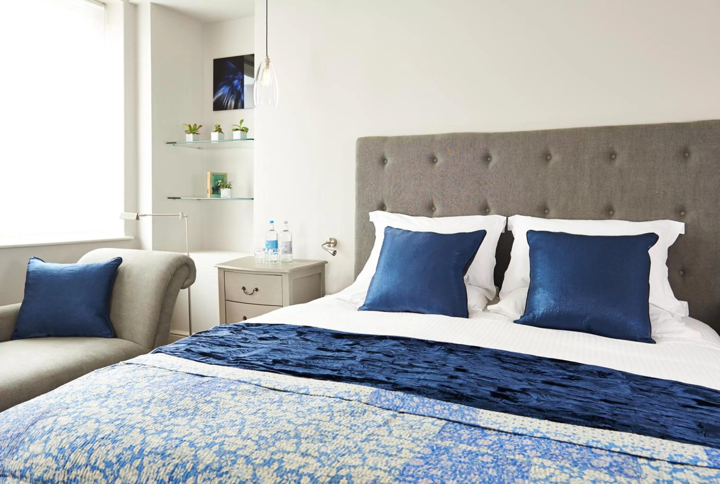 TV and multimedia, Bed in The Bull and The Hide