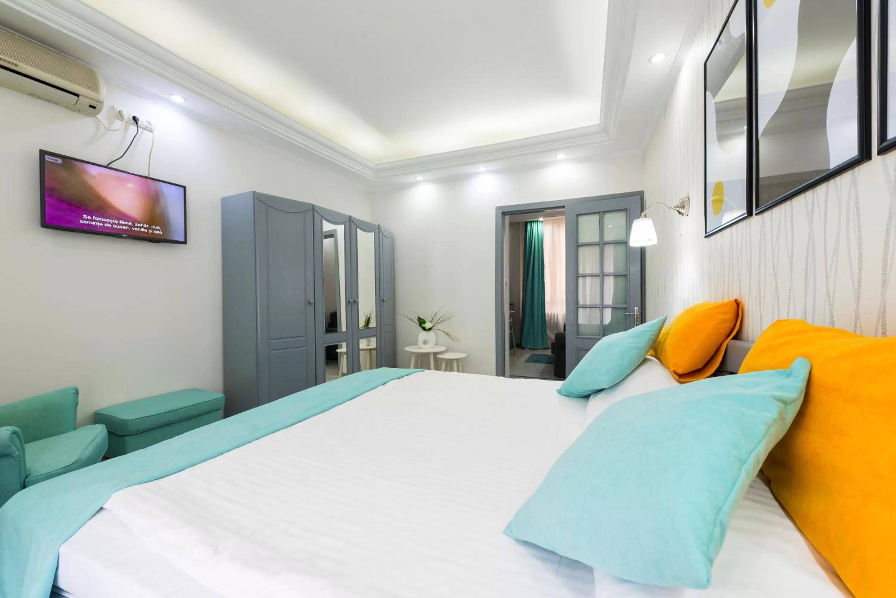 Bed in Relax Comfort Suites Hotel