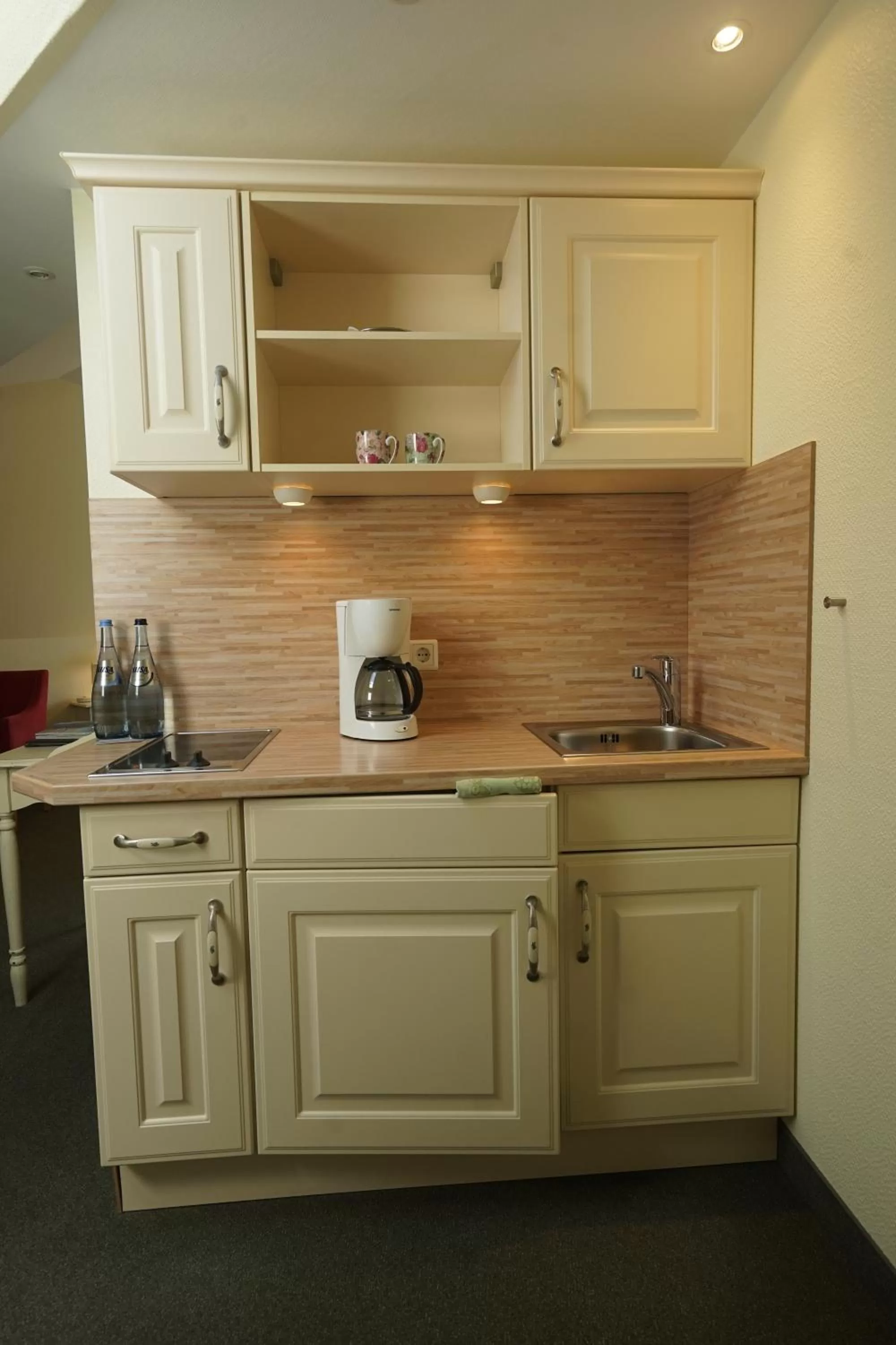 Kitchen or kitchenette in Aparthotel Am Meer