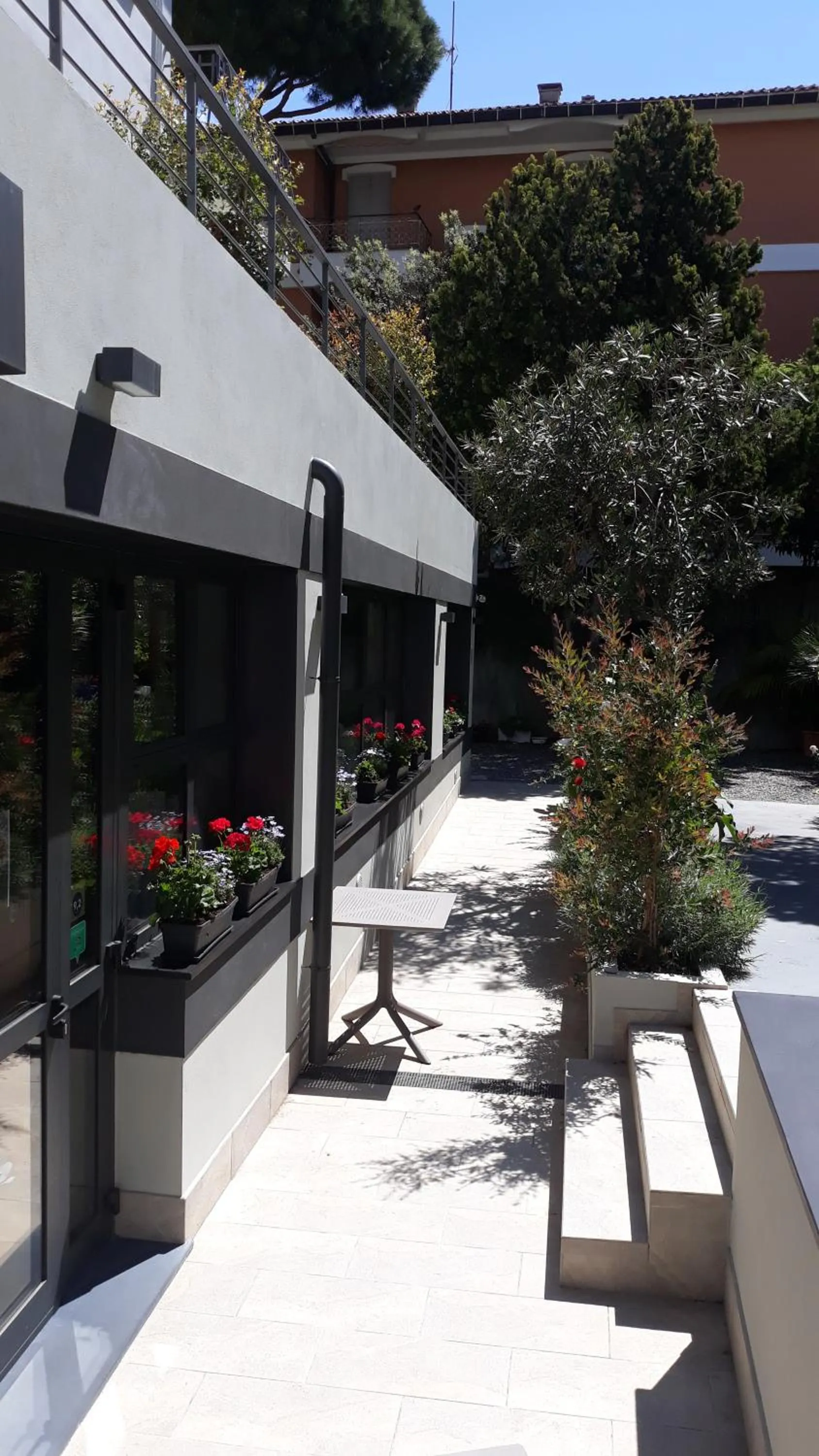 Inner courtyard view in Hotel Villa MIKI