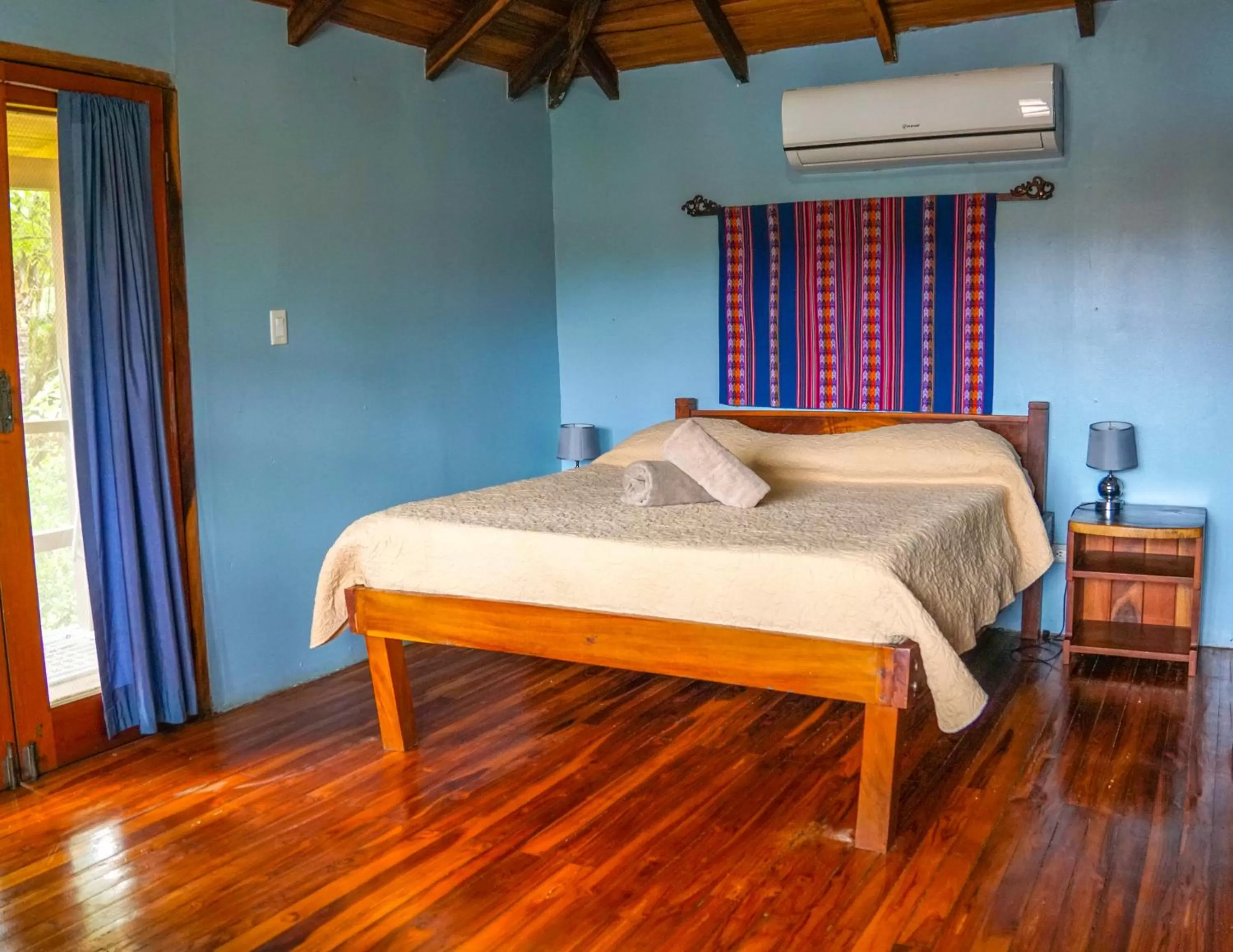 Bedroom, Bed in Hotel Boruca Tamarindo