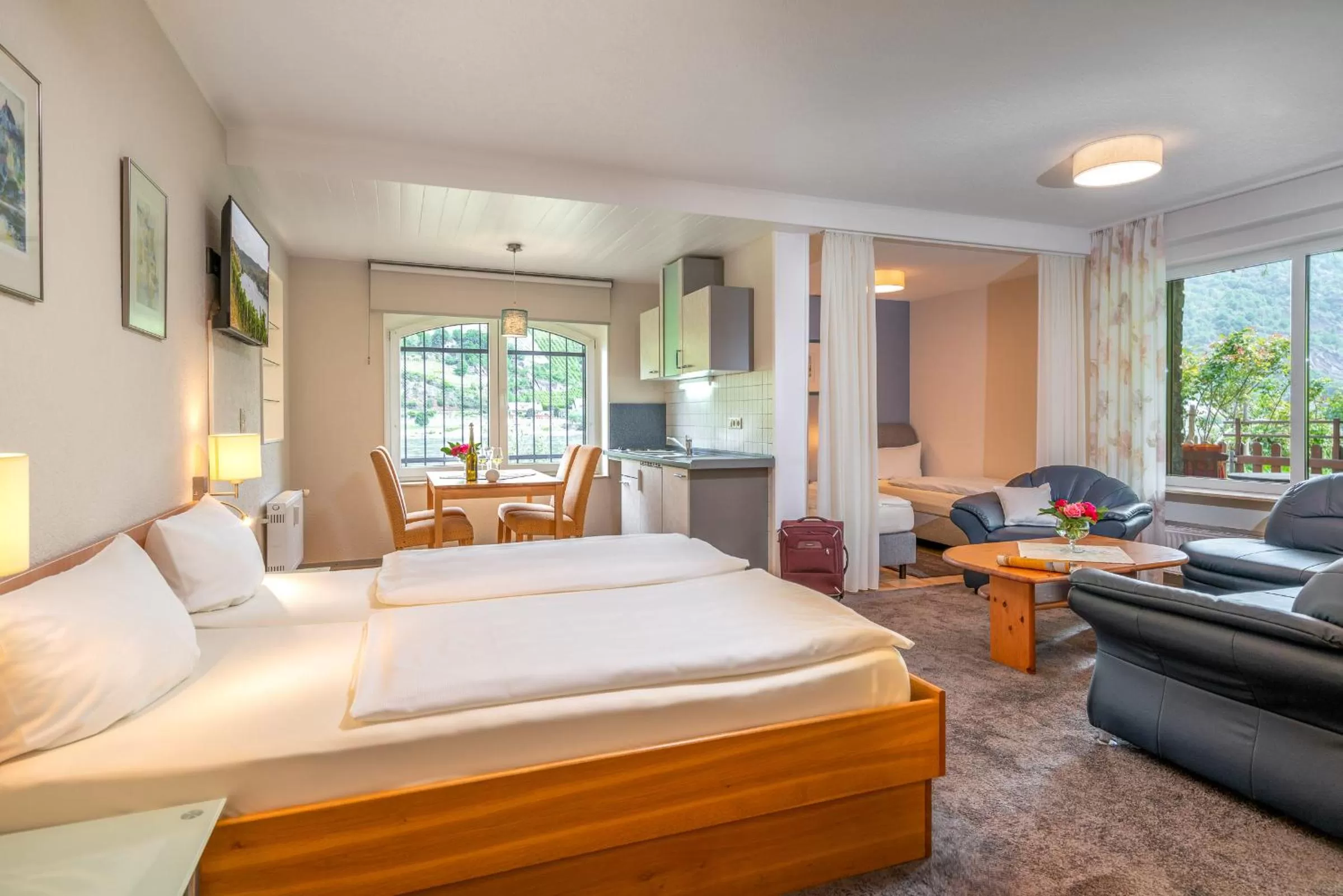 Photo of the whole room in Weinhotel Landsknecht